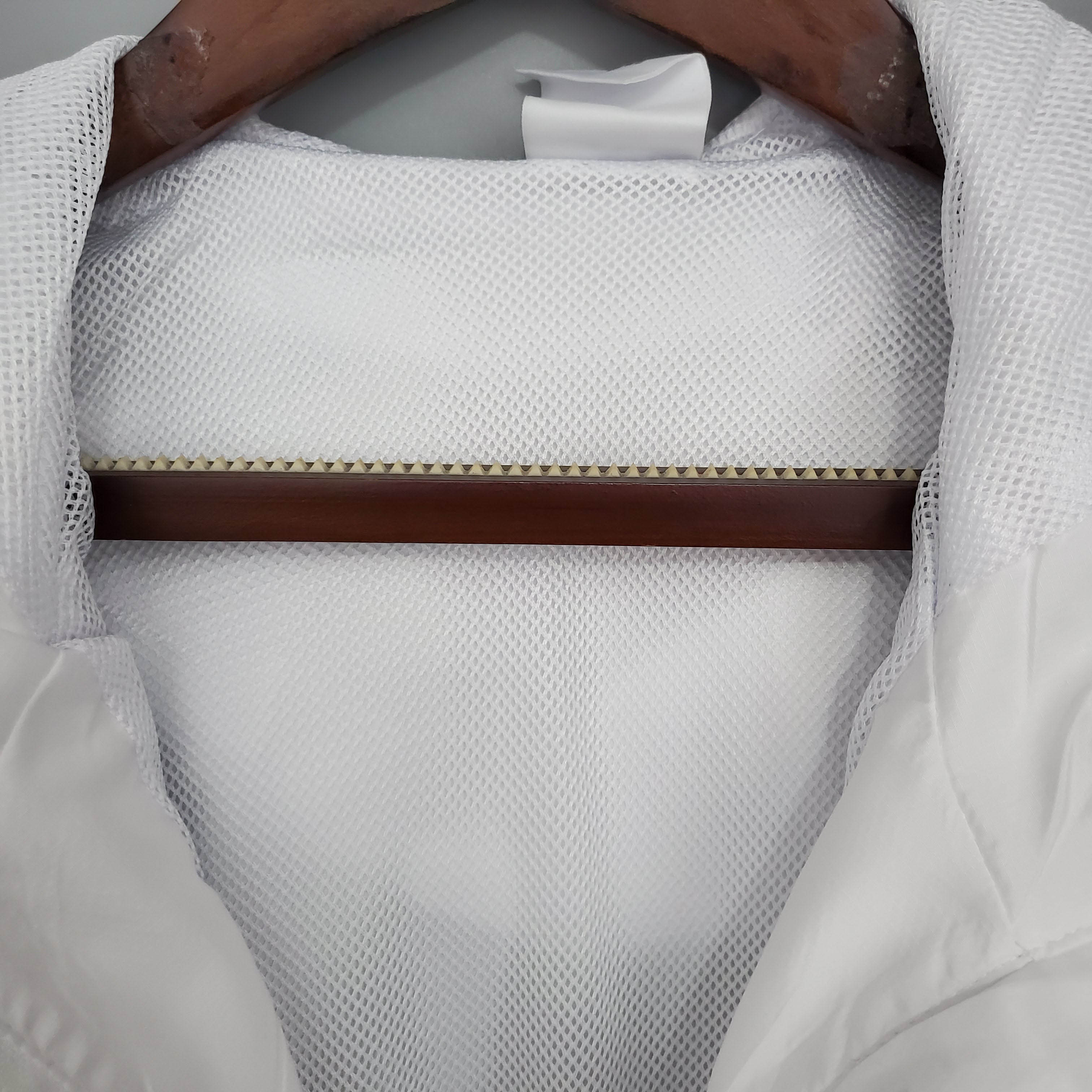 2021/2022 Manchester United Jersey Windbreaker White:football jersey mysite: unitedjerseyfootball 邓江浪:football