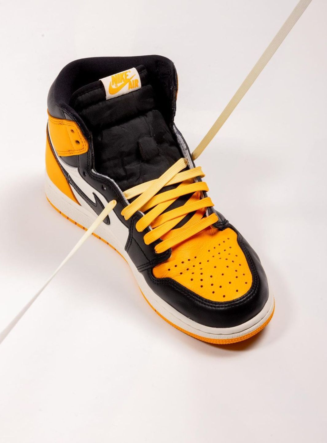 Air Jordan 1 Retro High OG Taxi、JORDAN、Cacoeks