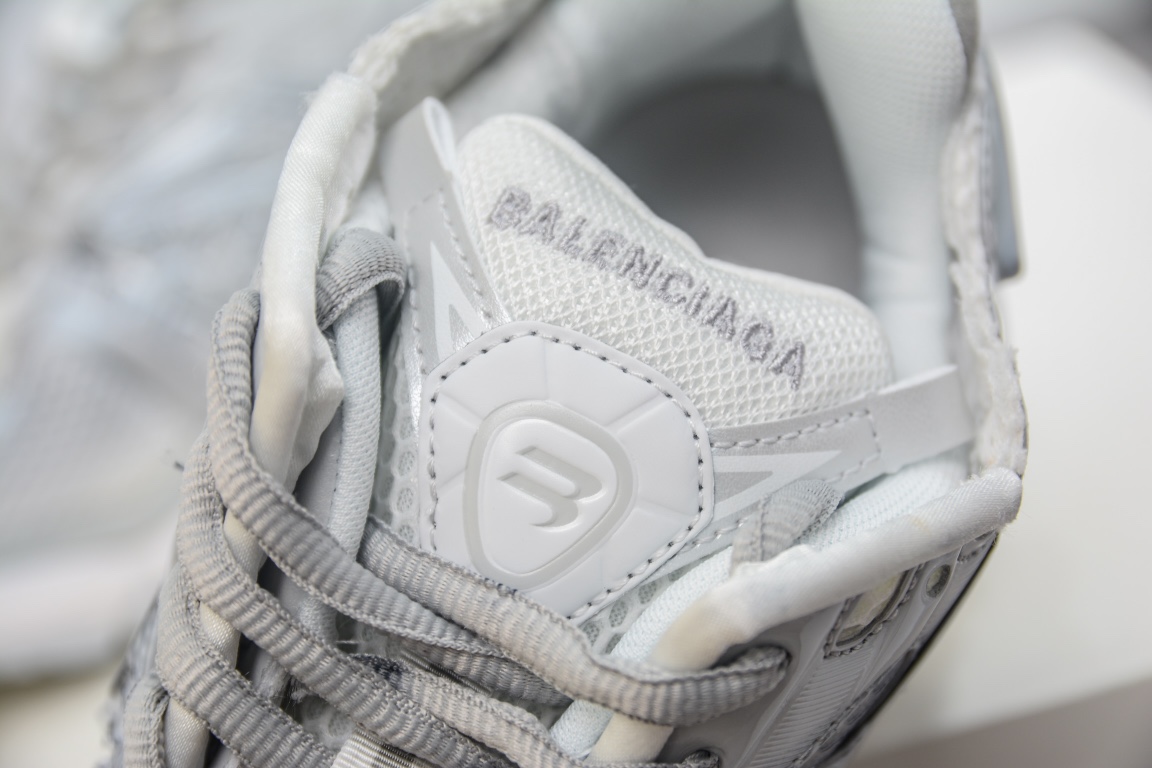 Balenciaga Runner Trainer in Off White、mysite、Cacoeks