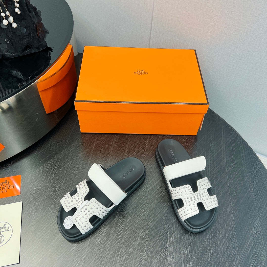 CHYPRE SANDAL WHITE MIX BLACK CALFSKIN STYLIZED、mysite、Cacoeks