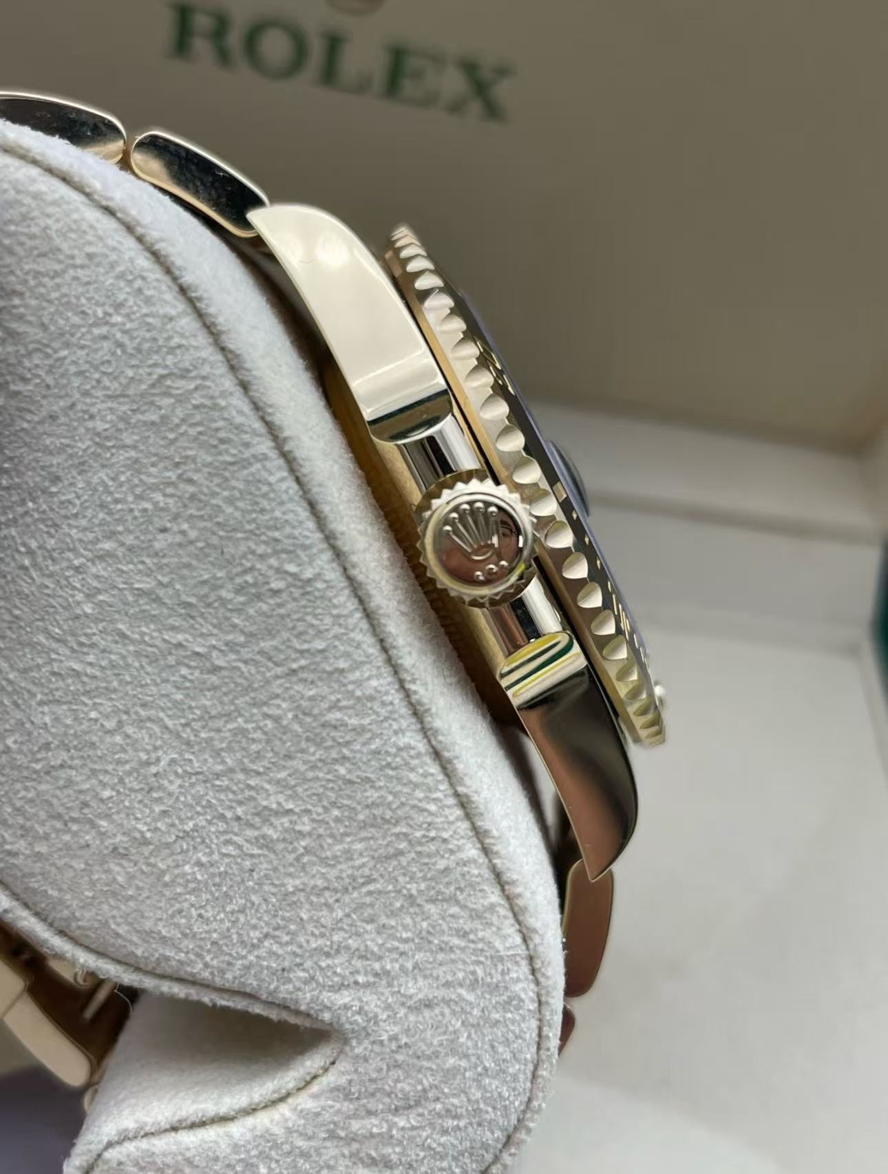 Rolex Submariner Super Clone Swiss ReplicaWatch 18kGold Ref 126618LN 3235 SwissMovement