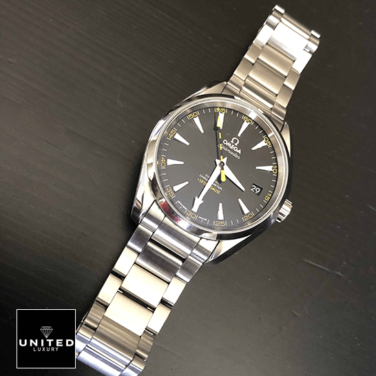 Omega Seamaster 231.10.42.21.01.002 Black Dial Replica black background