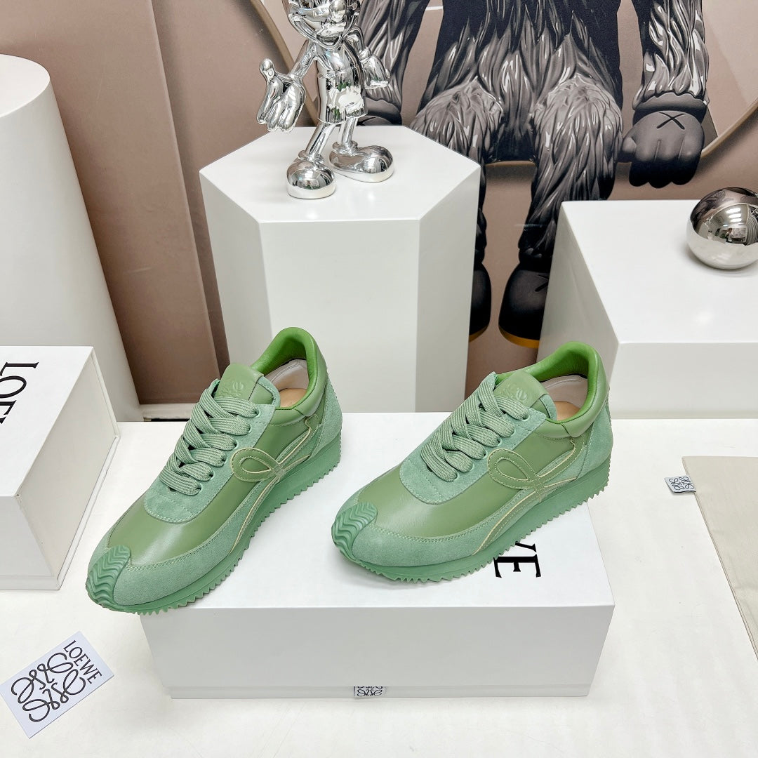 FLOW RUNNER SNEAKER IN BASIL GREEN SUEDE AND SHEEPSKIN、mysite、Cacoeks