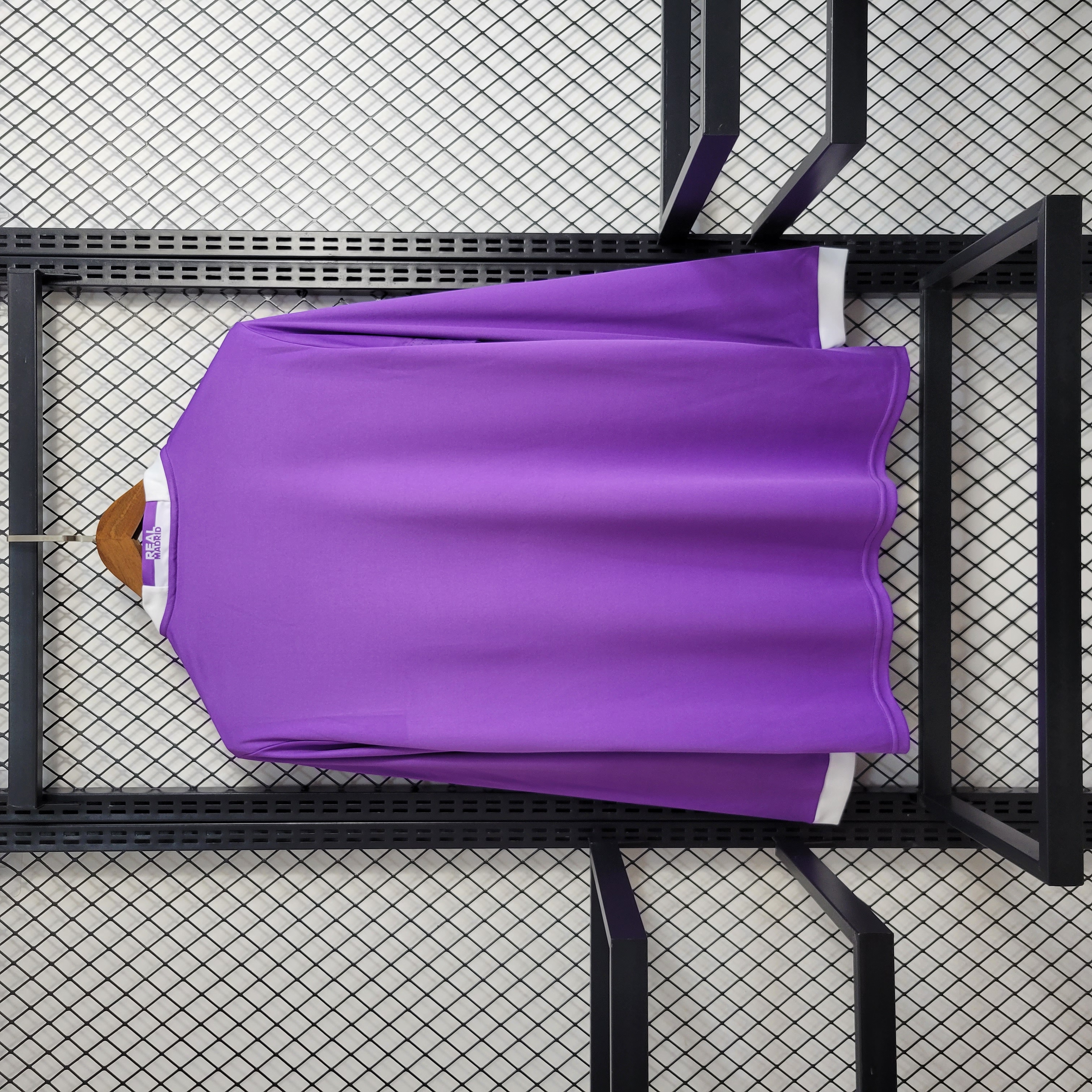 GlobeJersey-Retro Real Madrid 16-17 Away Long Sleeve Jersey - Champions League Final Version