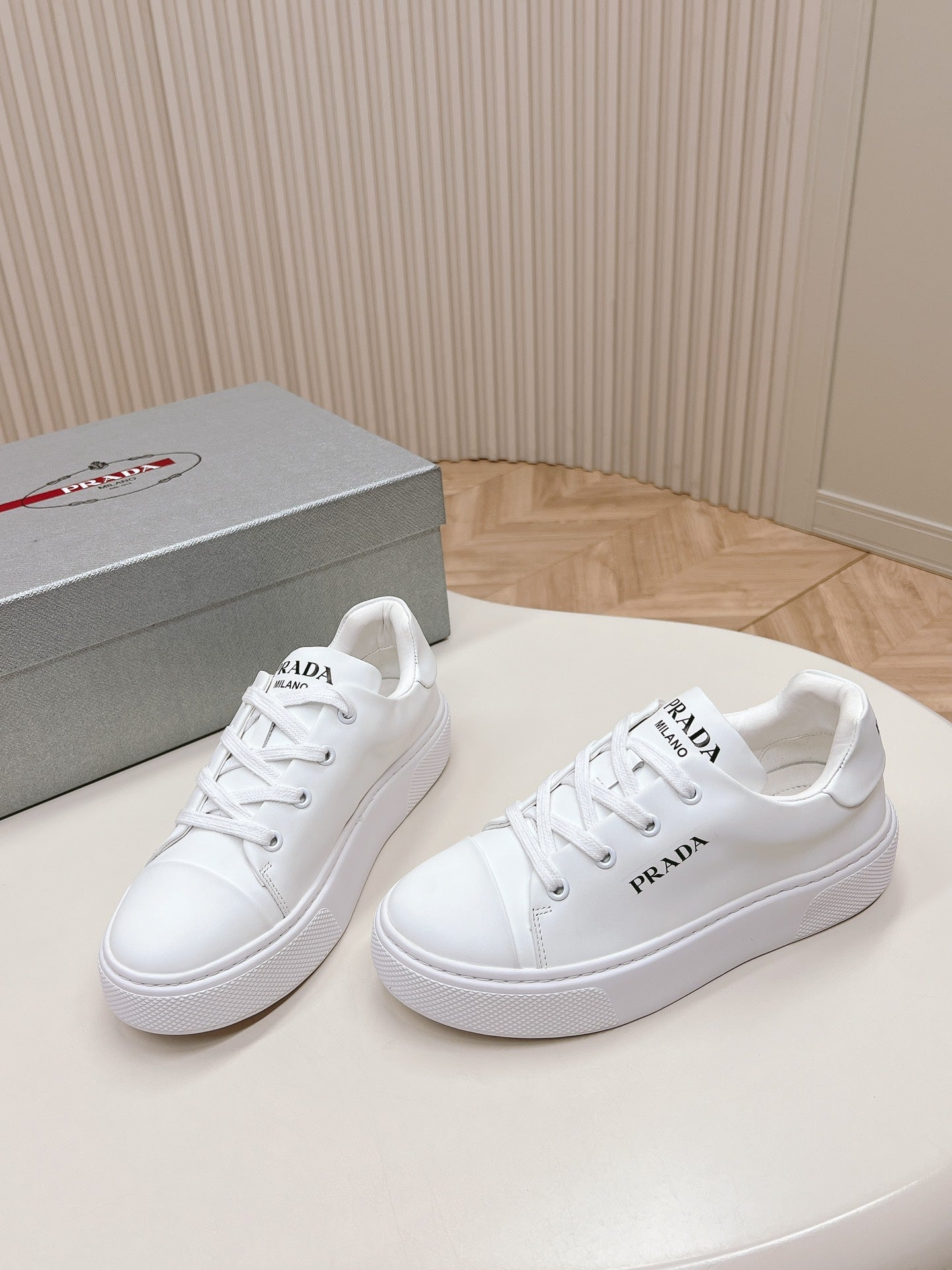 PRA LOGO OUTLET BASIC SNEAKERS WHITE CALFSKIN、mysite、Cacoeks