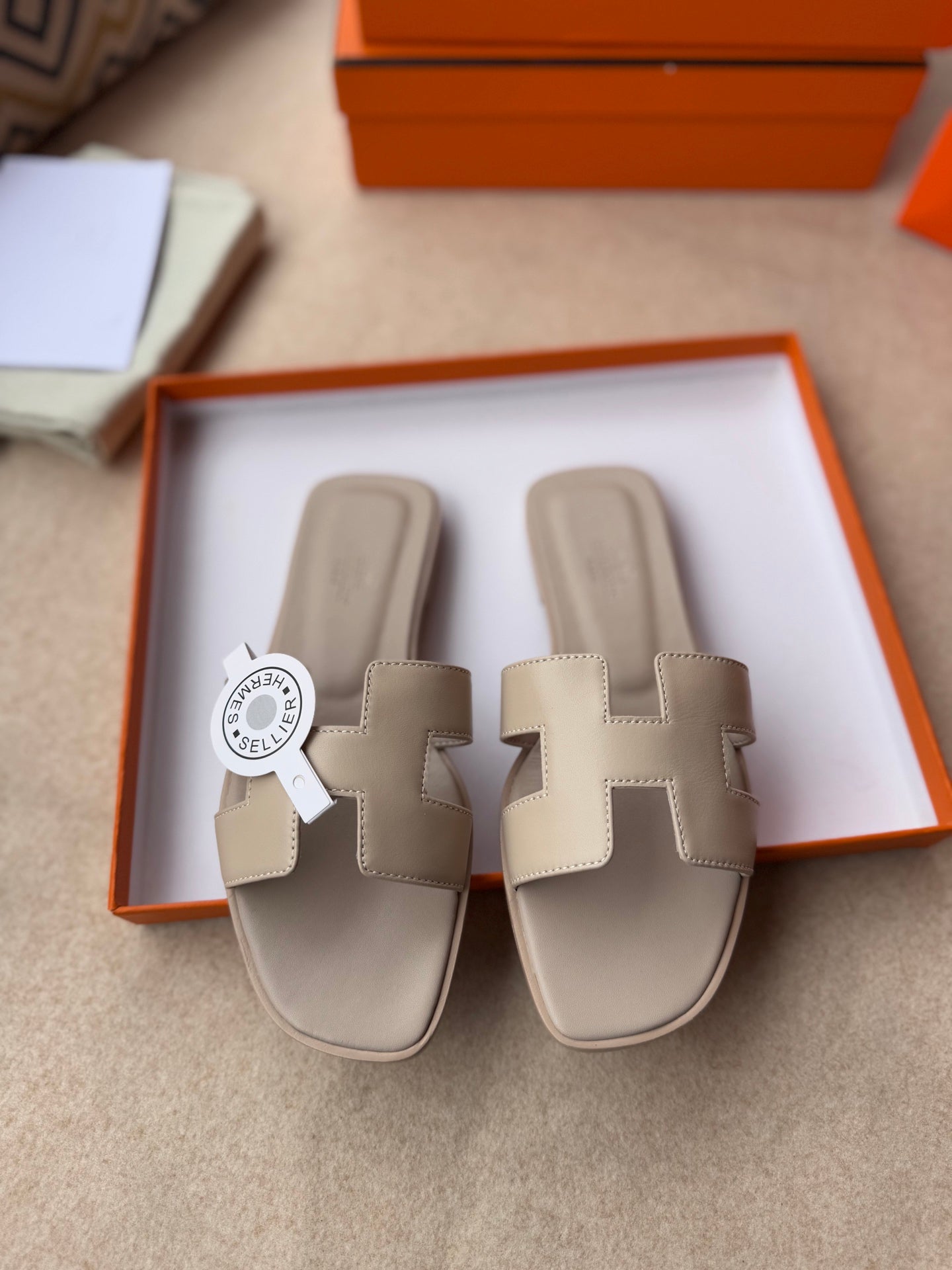 0RAN SANDALS IN KHAKI BROWN CALFSKIN、mysite、Cacoeks