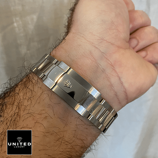 Rolex Datejust 126334 Oyster Bracelet Clasp emblem on the buckle