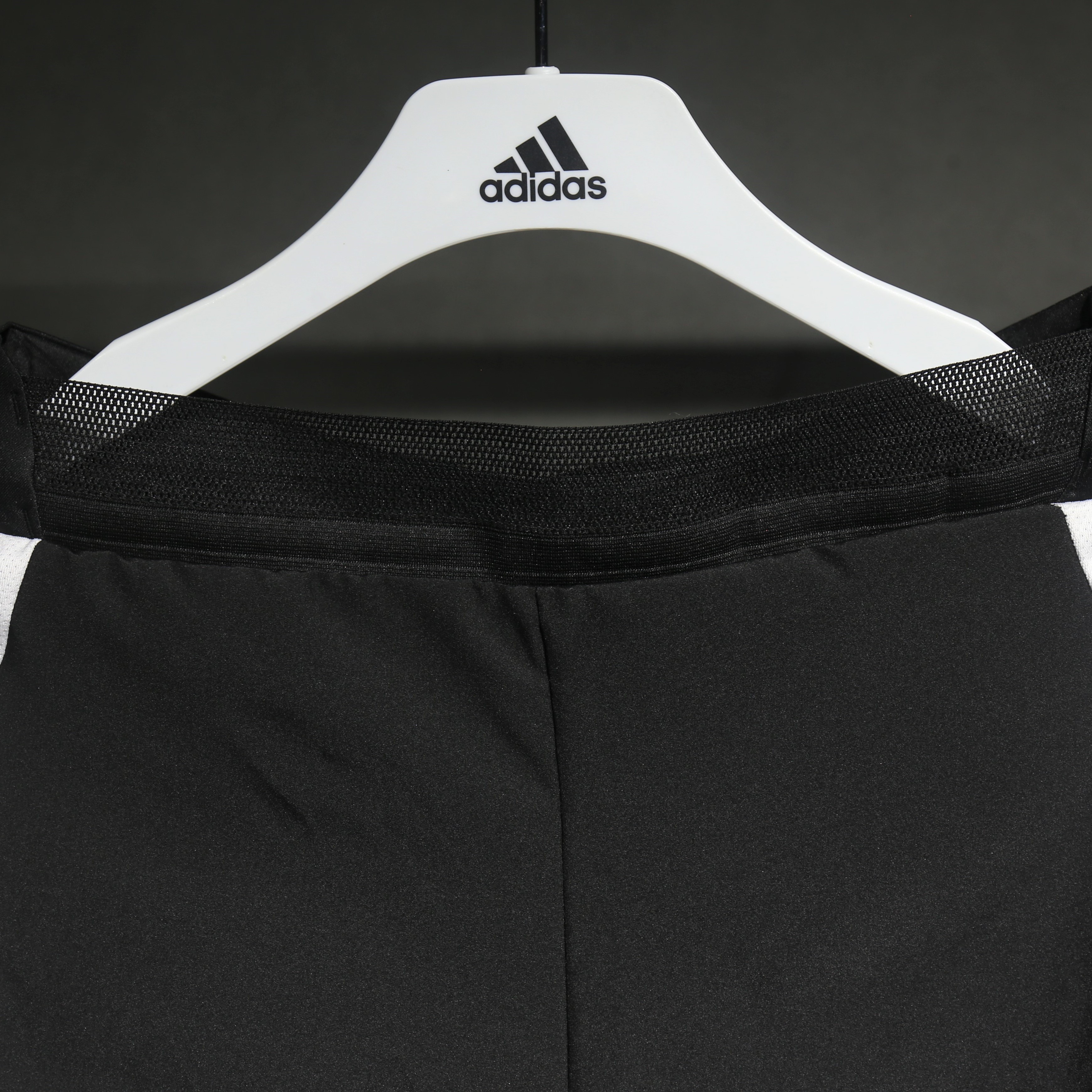 ManixJersey.com | Juventus 24-25 Home Shorts - Player Version -Customize Name, Number and Patch | Worldwide Shipping