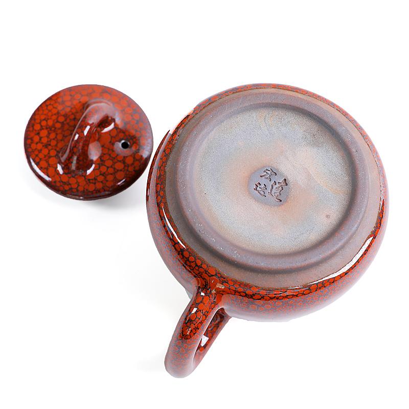 GEEK BAR-https://www.hot-toy.com/