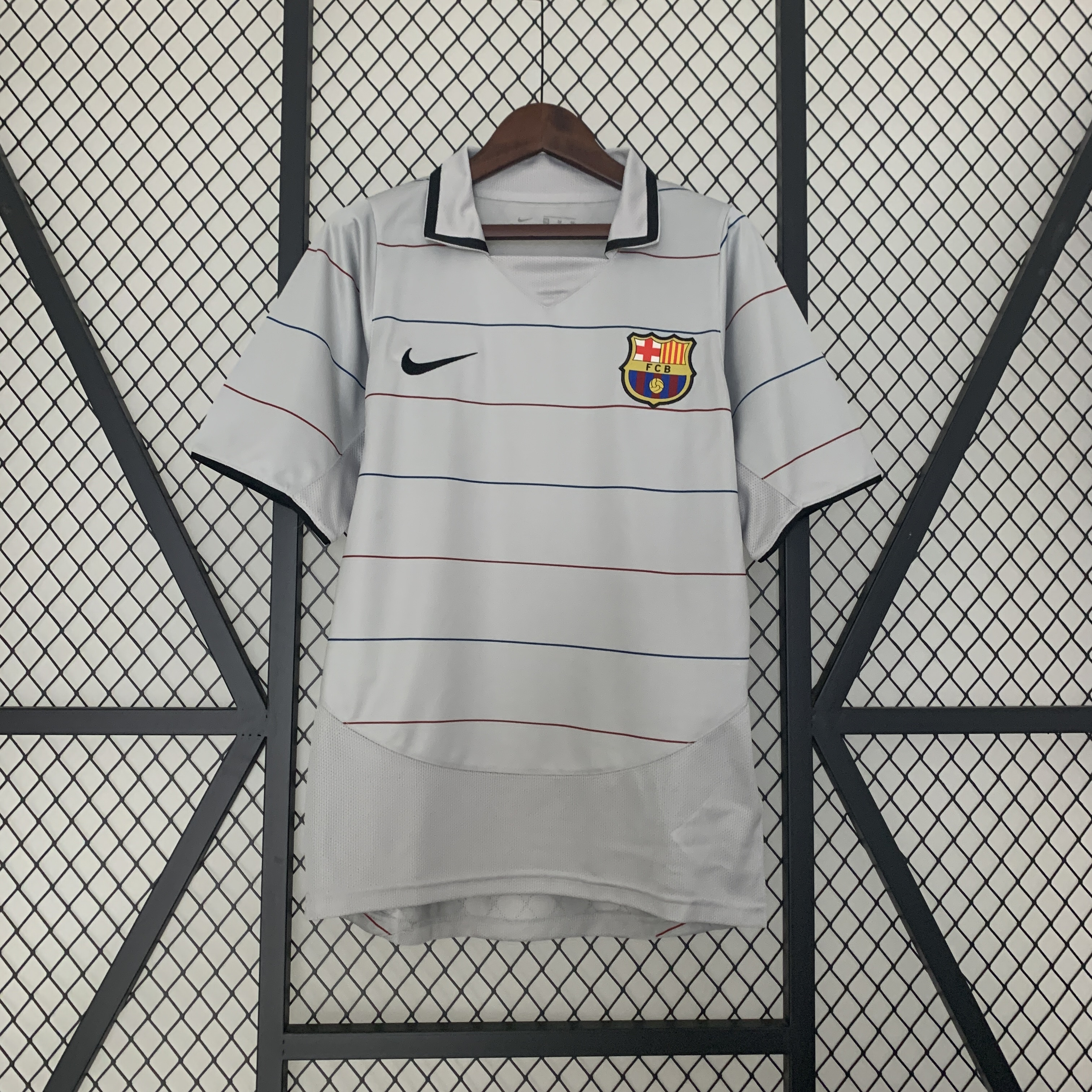 Higojerseys-Retro Barcelona 03-04 Away Stadium Jersey