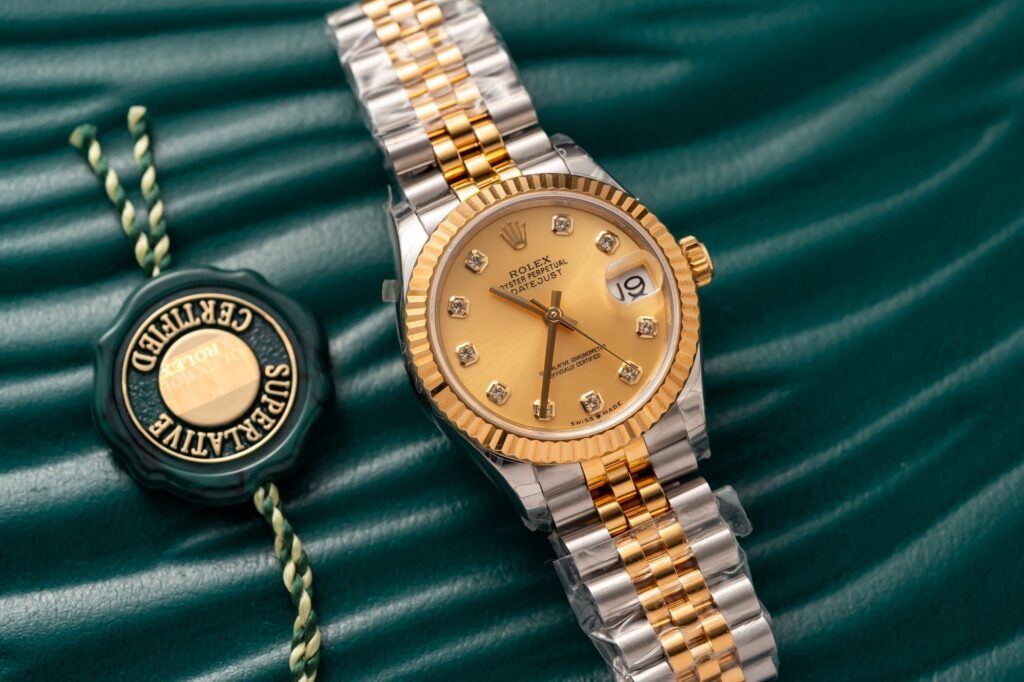 Đồng Hồ Nữ Rolex DateJust 278273 Mặt Vàng Champagne Rep 11 31mm (1)