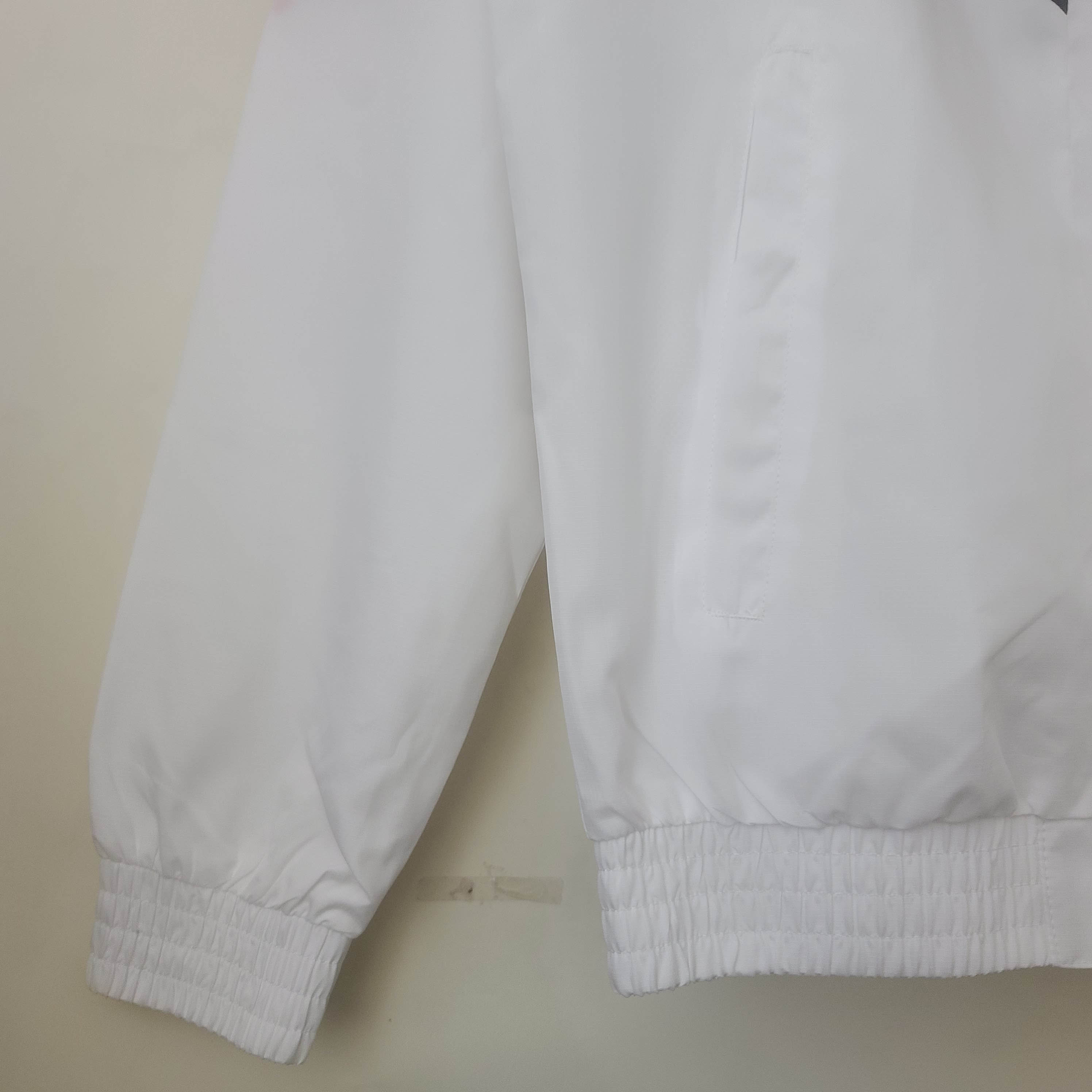 2022 Chelsea Windbreaker White:football jersey mysite: unitedjerseyfootball 邓江浪:football