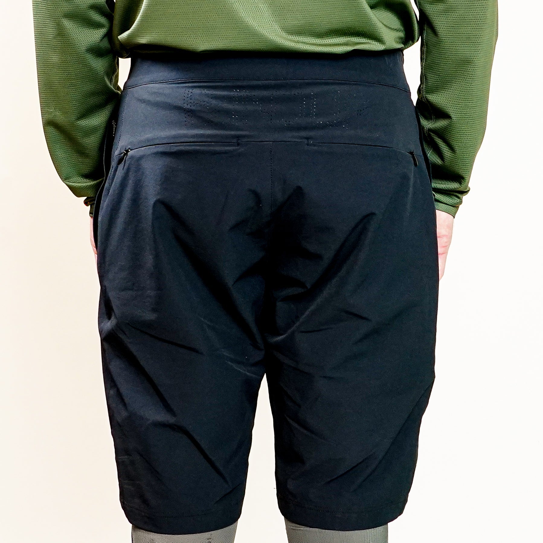 Trail Rambler Short - Cool Black、mySite、bearsvspackers