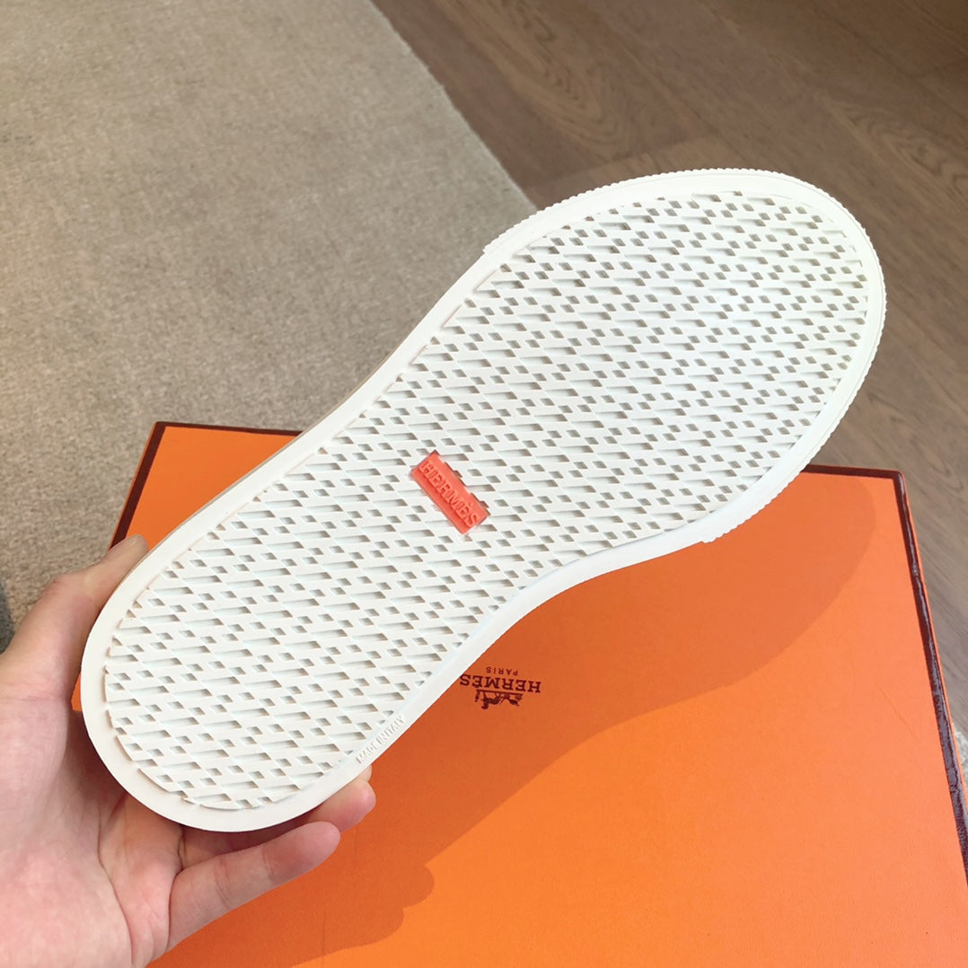 GET SNEAKER WHITE CALFSKIN WITH SKY MOTIFS、mysite、Cacoeks