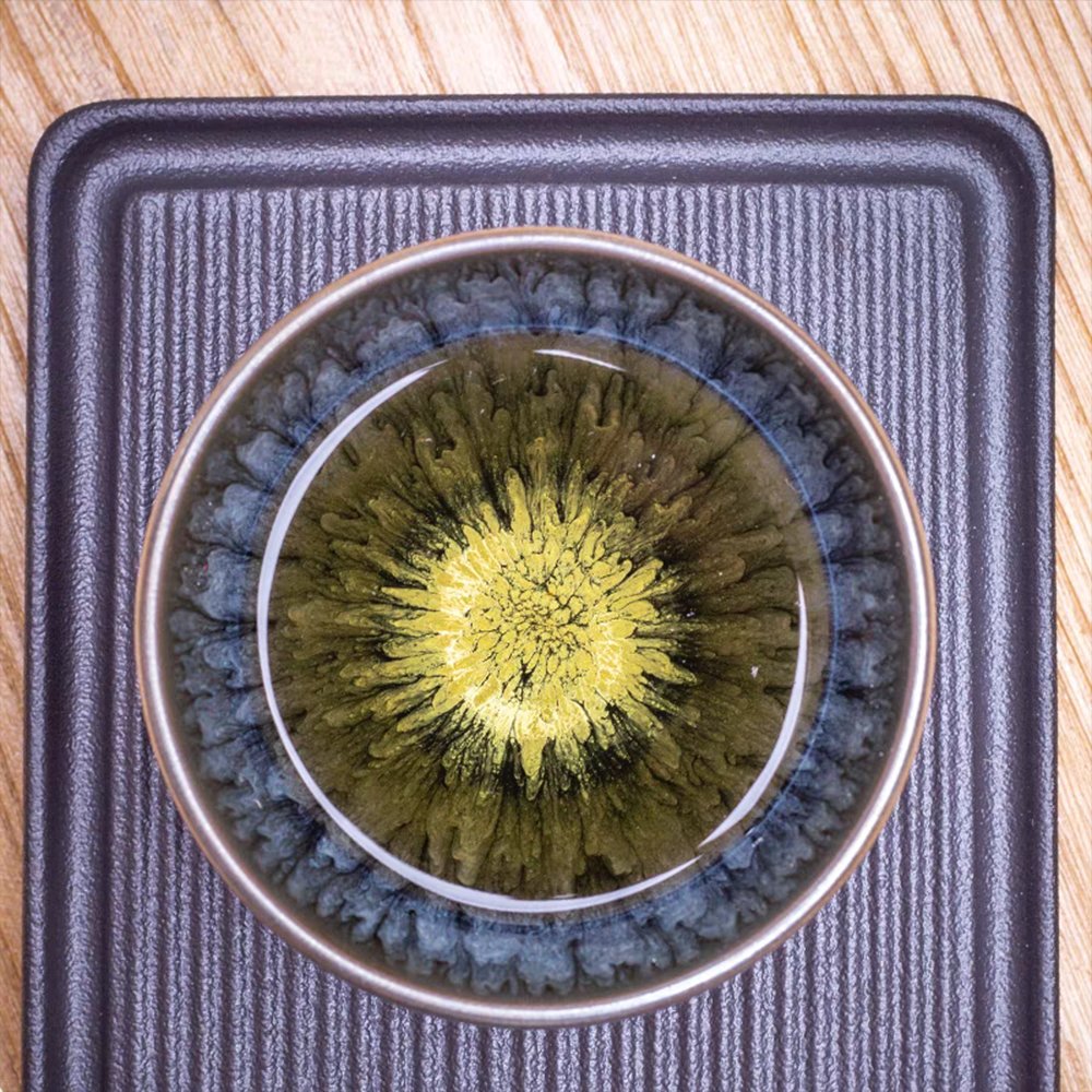 GEEK BAR-https://www.hot-toy.com/