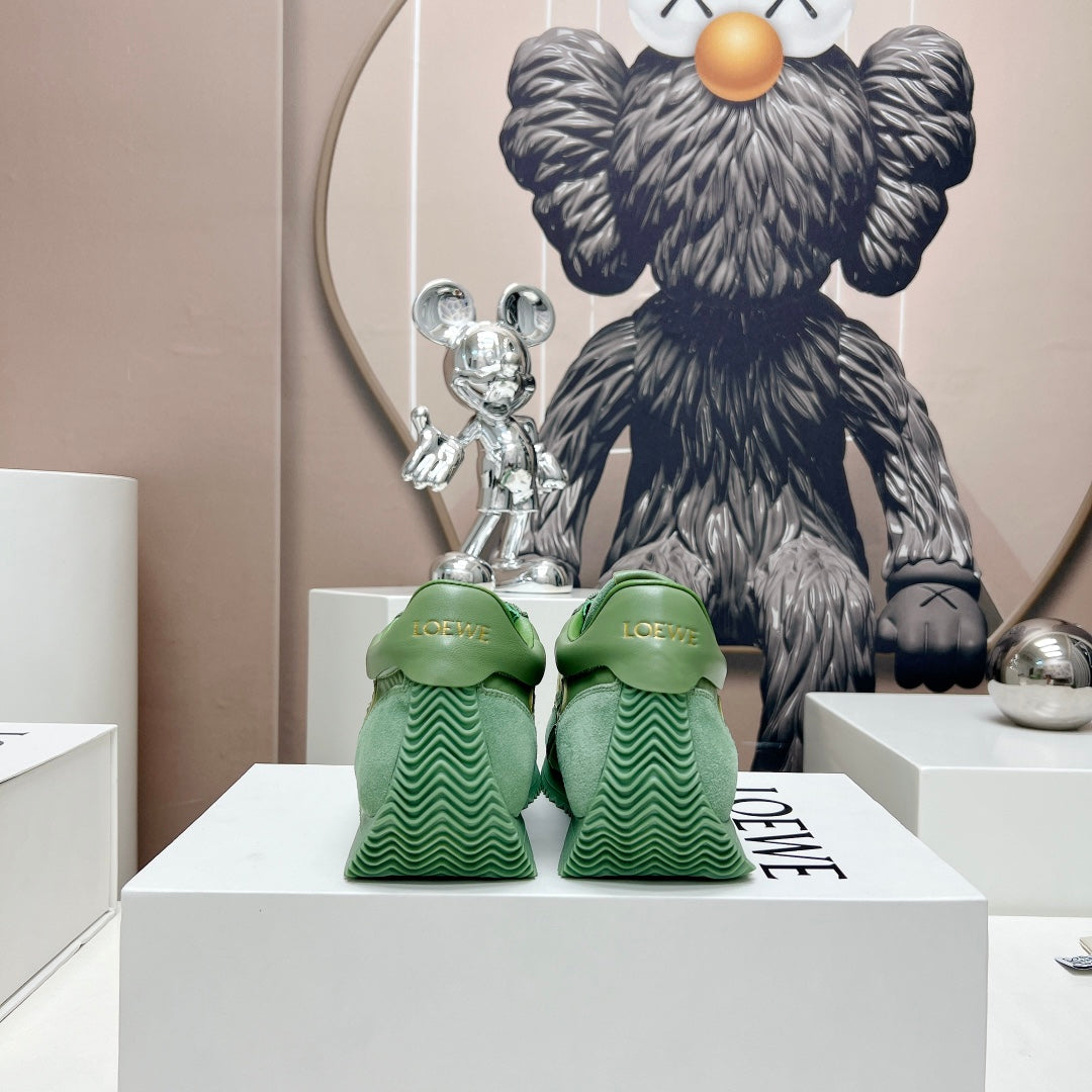 FLOW RUNNER SNEAKER IN BASIL GREEN SUEDE AND SHEEPSKIN、mysite、Cacoeks