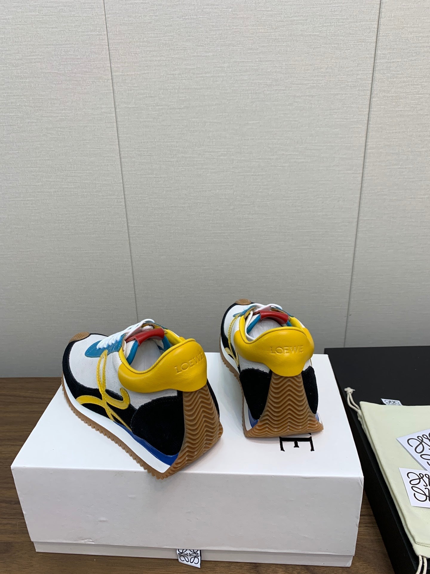 LW FLOW RUNNER SNEAKER WHITE-BLUE SUEDE、mysite、Cacoeks