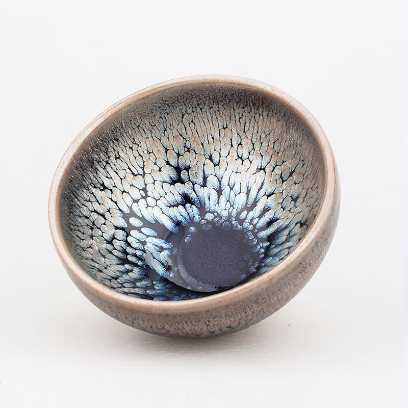 GEEK BAR-https://www.hot-toy.com/