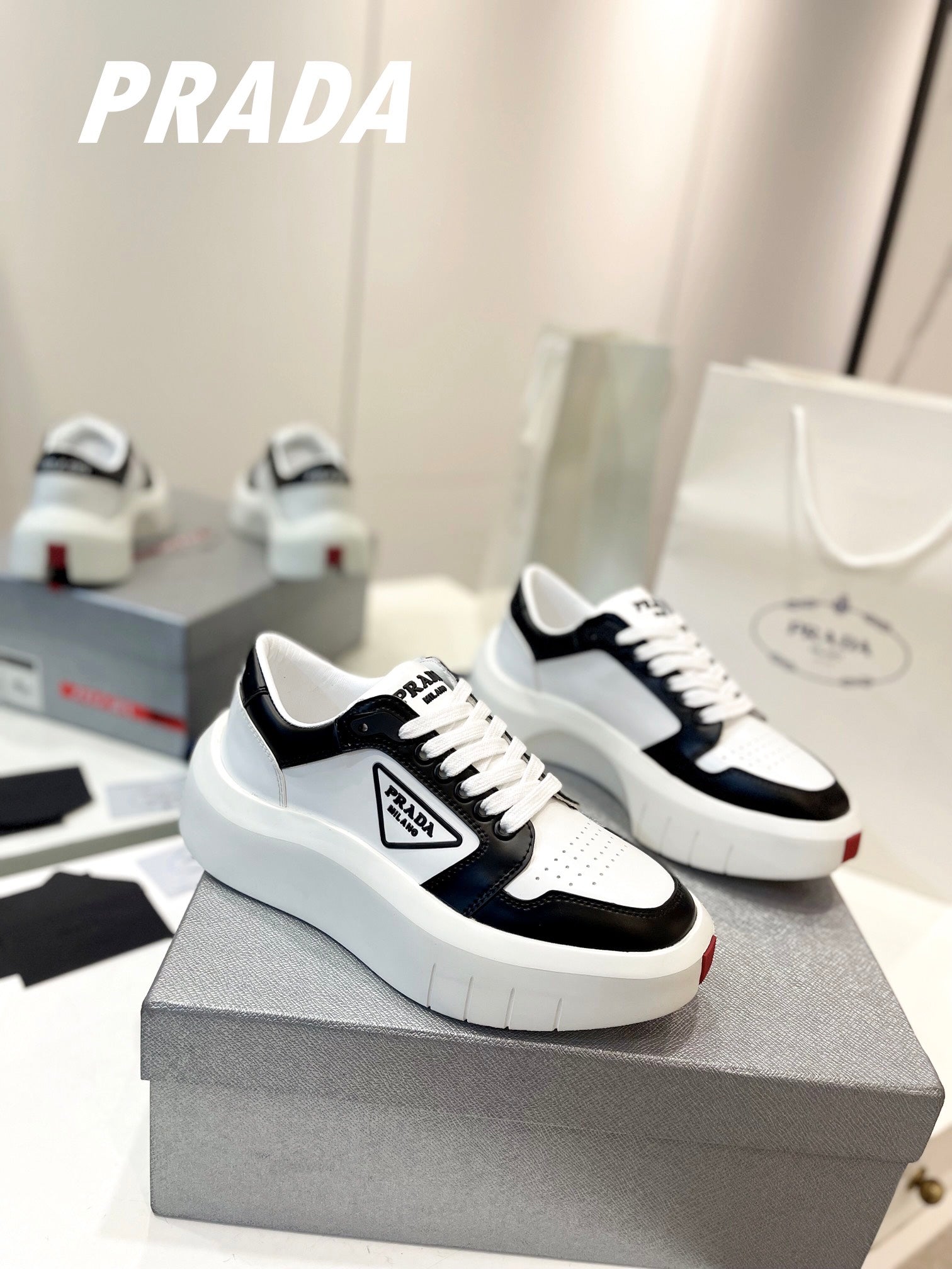 PRA DOWNTOWN THICK-SOLE SNEAKERS BLACK AND WHITE CALFSKIN、mysite、Cacoeks