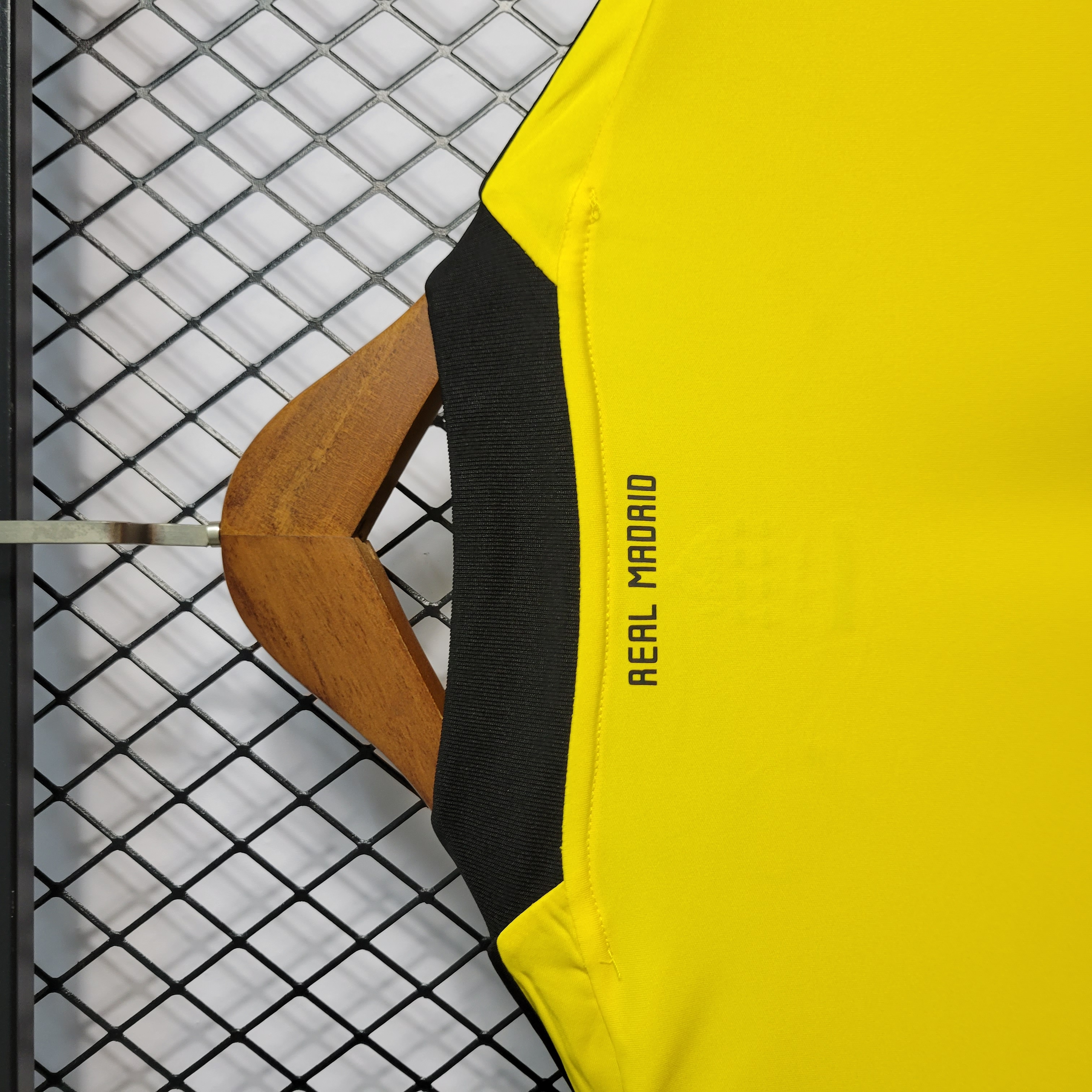 Higojerseys-Retro Real Madrid 11-12 Yellow Goalkeeper Jersey