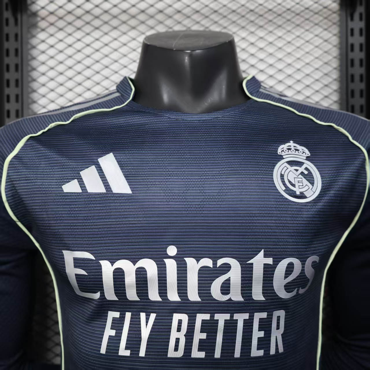 2025/2026 Long Sleeve Player Version Real Madrid Away Football Shirt1:1 Thai Quality:football jersey mysite: unitedjerseyfootball 邓江浪:football