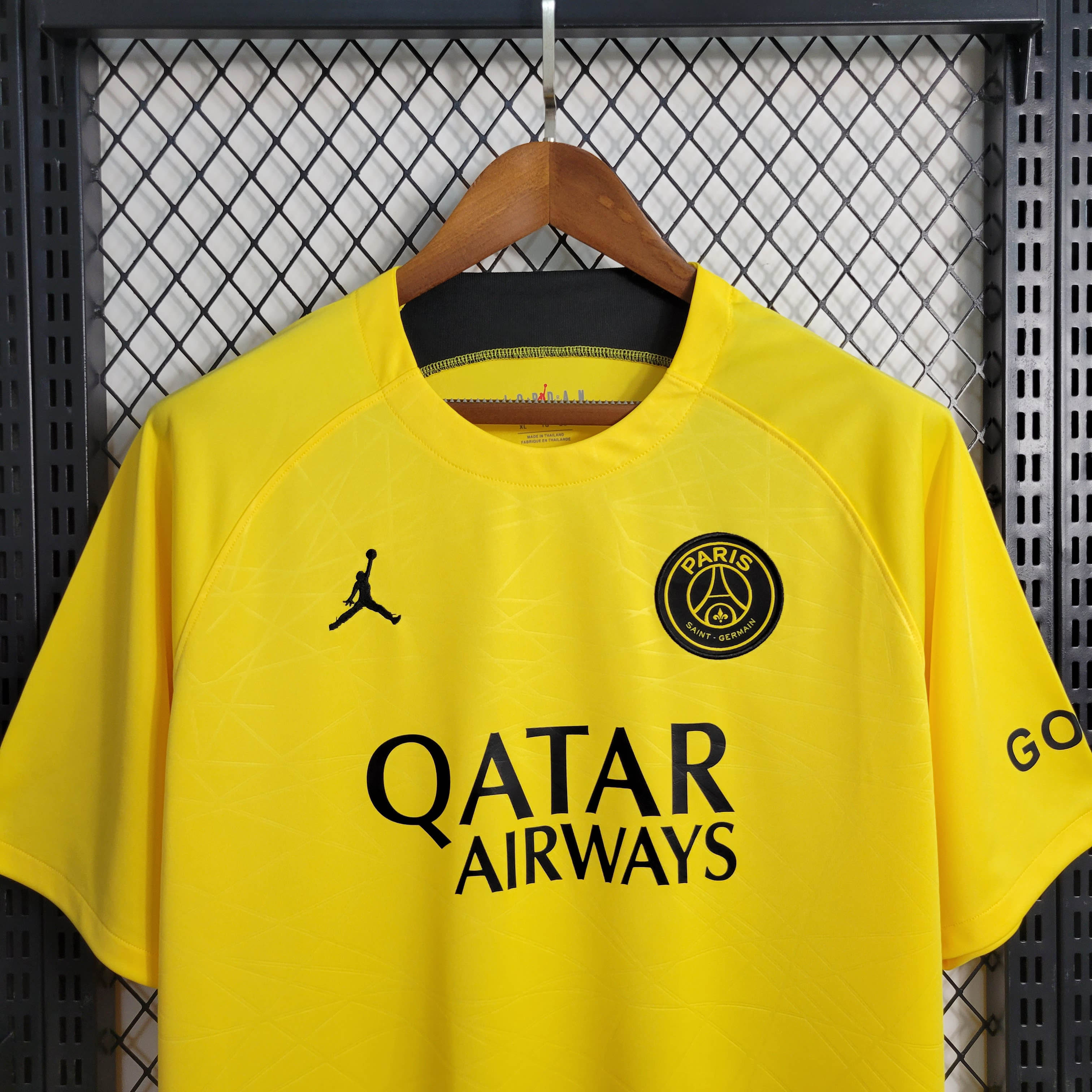 2023/2024 Psg Paris Saint-Germain Training Wear Yellow:football jersey mysite: unitedjerseyfootball 邓江浪:football