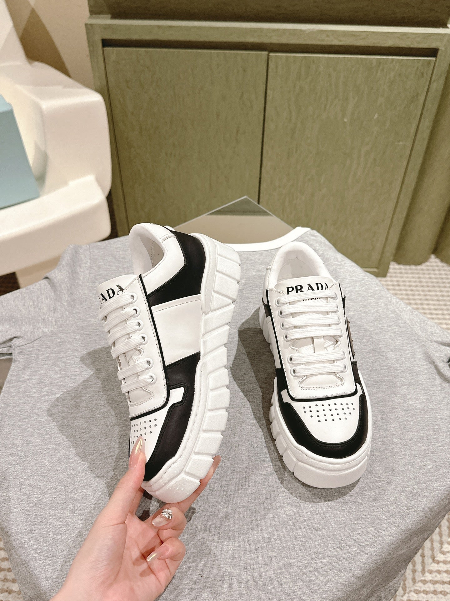 PRA FLATFORM SNEAKERS BLACK AND WHITE CALFSKIN、mysite、Cacoeks