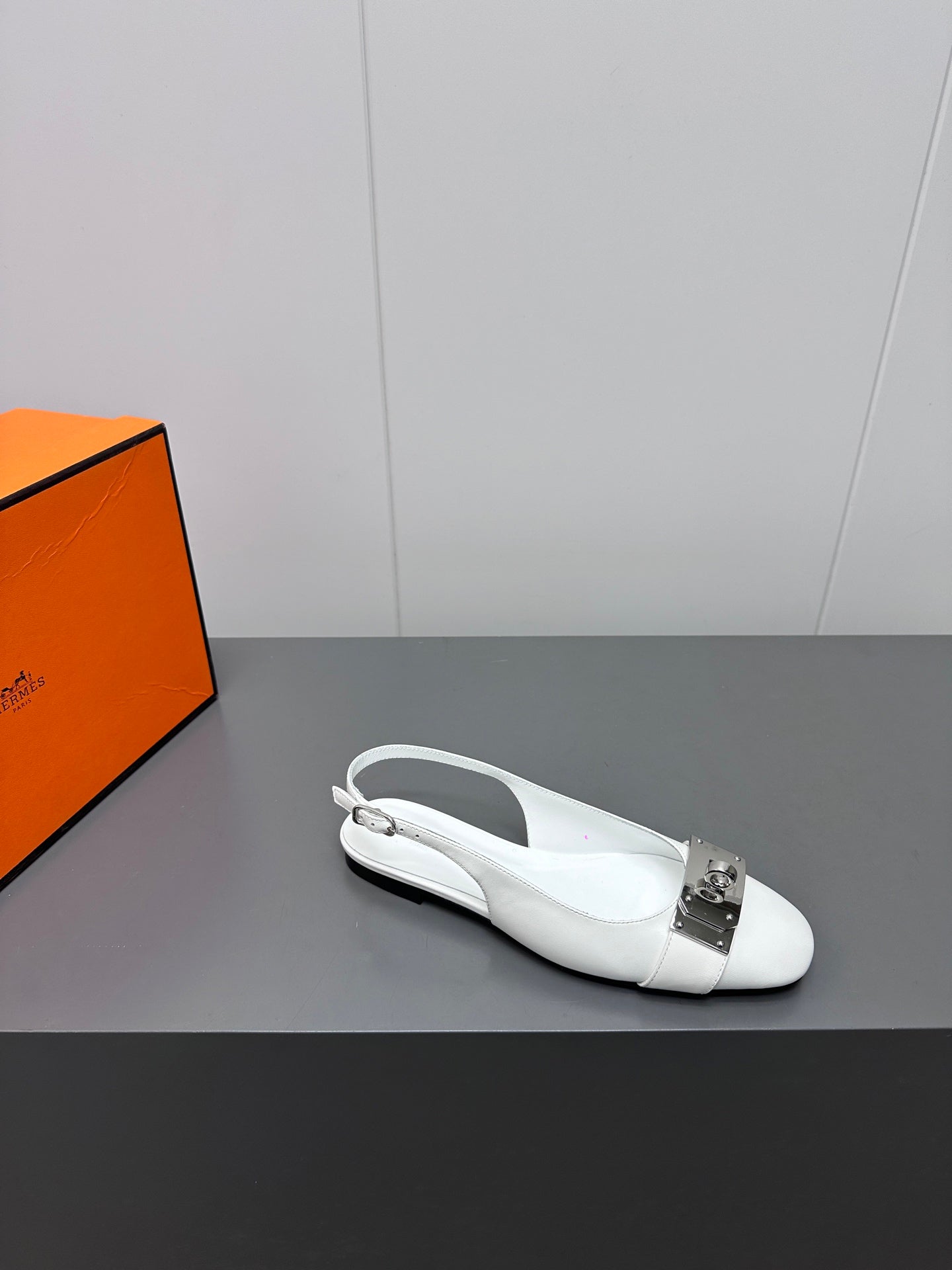 INNOCENTE SLINGBACK IN WHITE CALFSKIN、mysite、Cacoeks