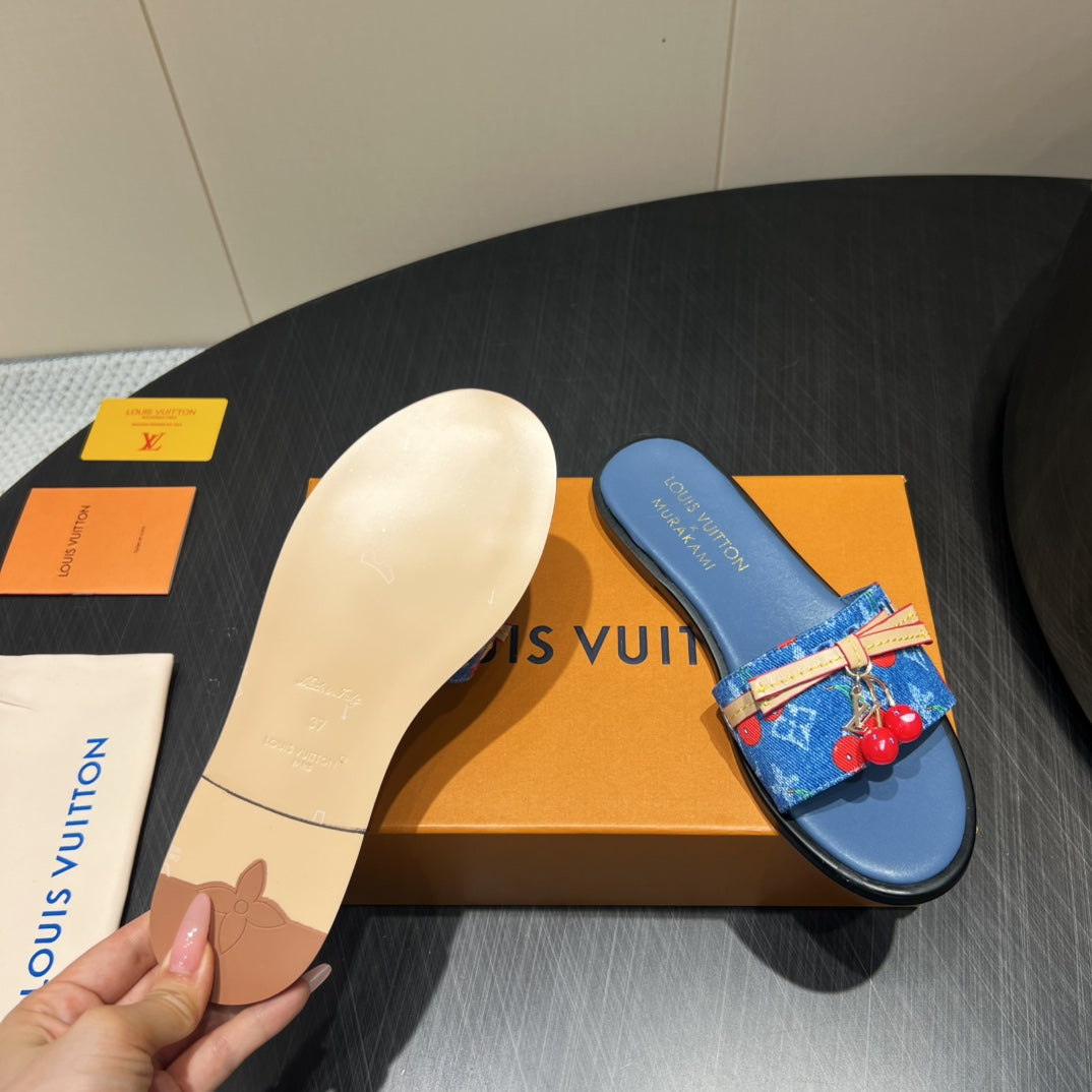 LV SLIDE SANDALS 25S IN DARK BLUE DENIM AND CALFSKIN WITH CHERRY BLOSSOM BUCKLE、mysite、Cacoeks