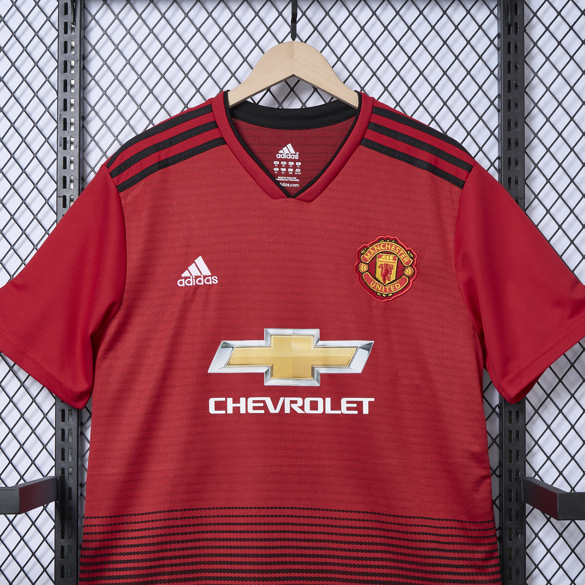 GlobeJersey-Retro Manchester United 18-19 Home Stadium Jersey
