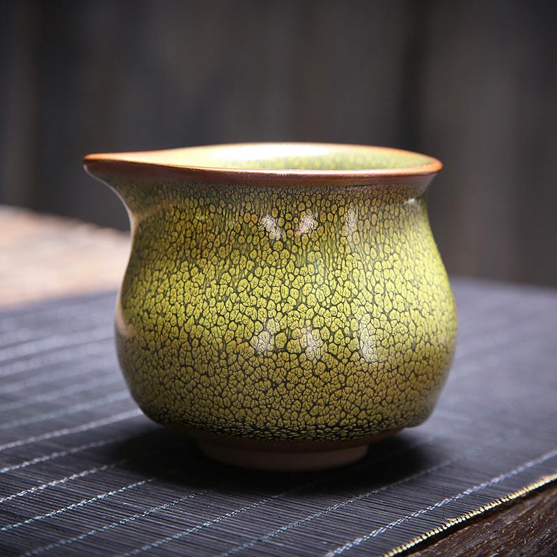 GEEK BAR-https://www.hot-toy.com/