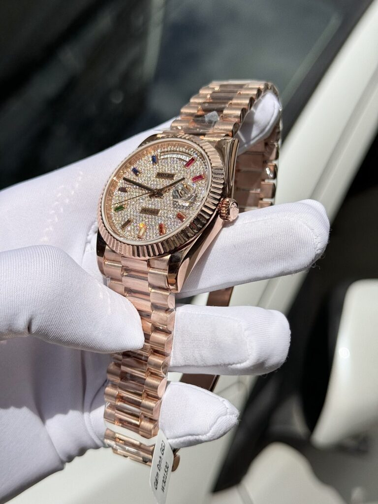 Đồng Hồ Rolex Day-Date Bọc Vàng Đính Moissanite Full Mặt GM V2 40mm (2)