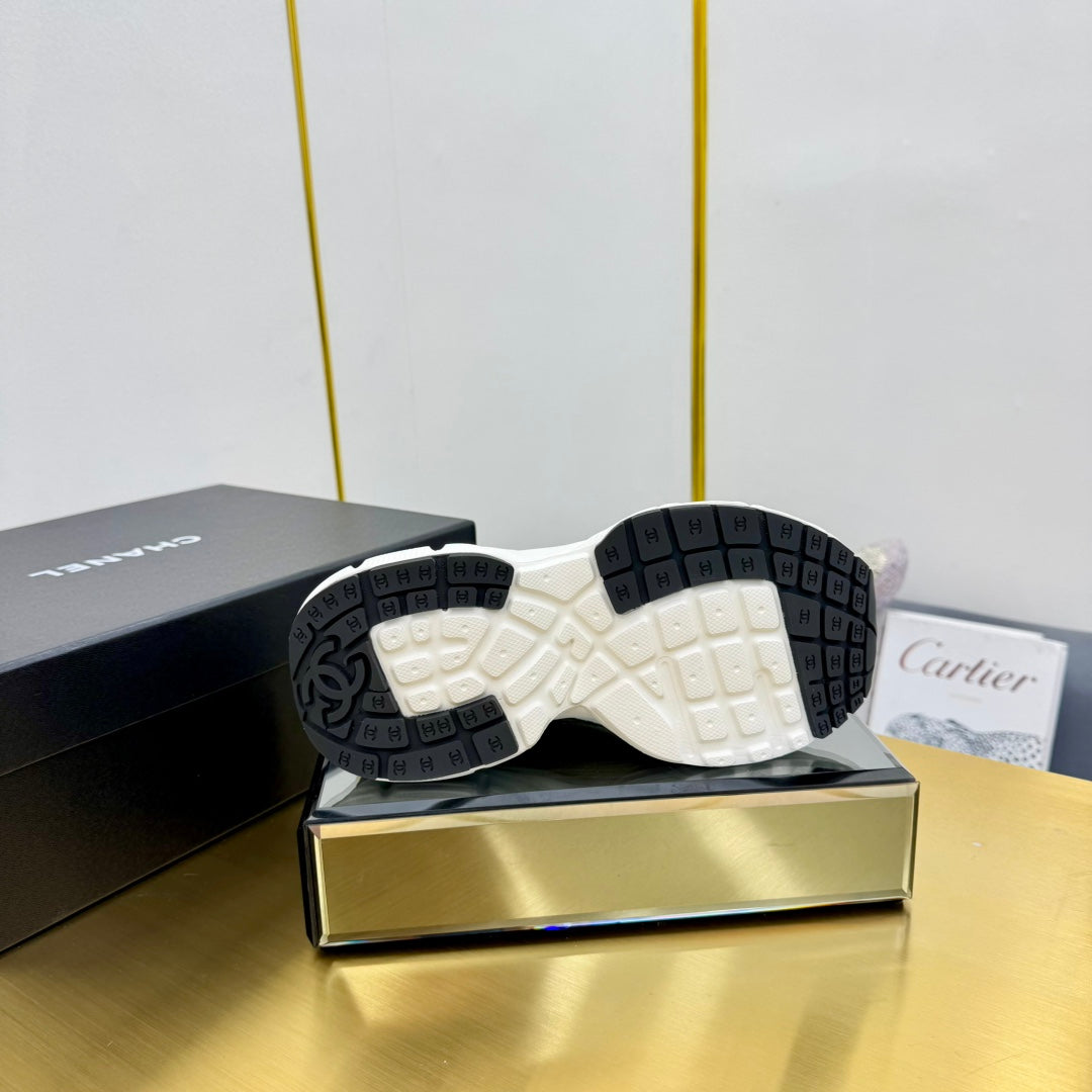 DAD SNEAKER IN TUSCAN BEIGE SUEDE AND BREATHABLE MESH、mysite、Cacoeks