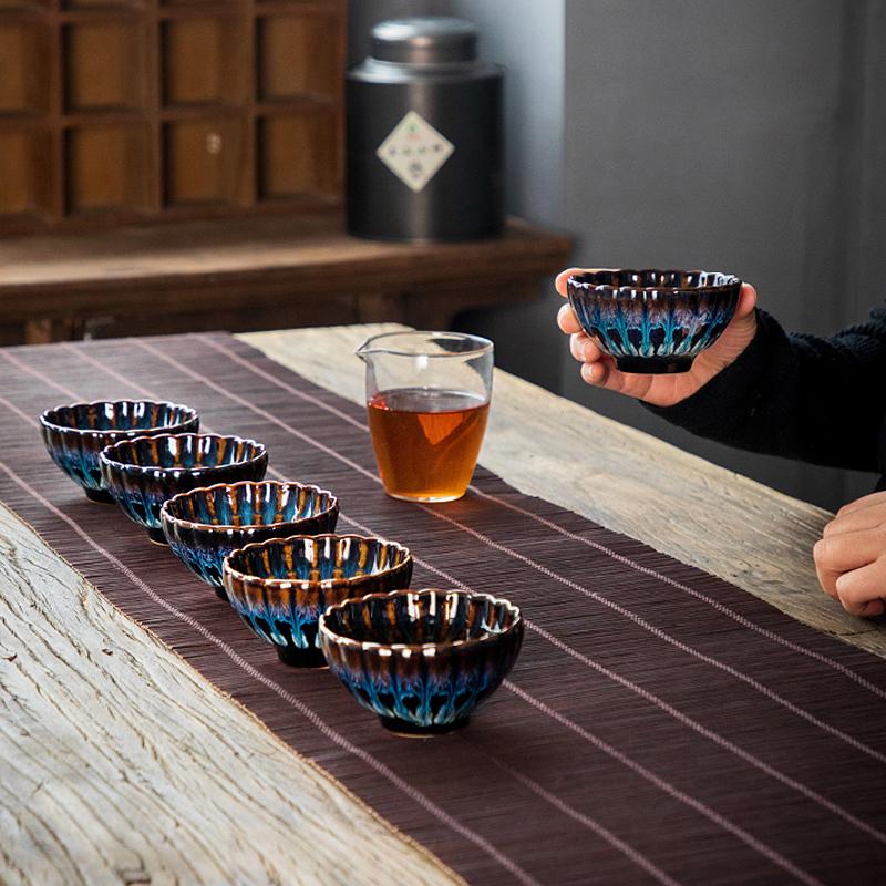 GEEK BAR-https://www.hot-toy.com/