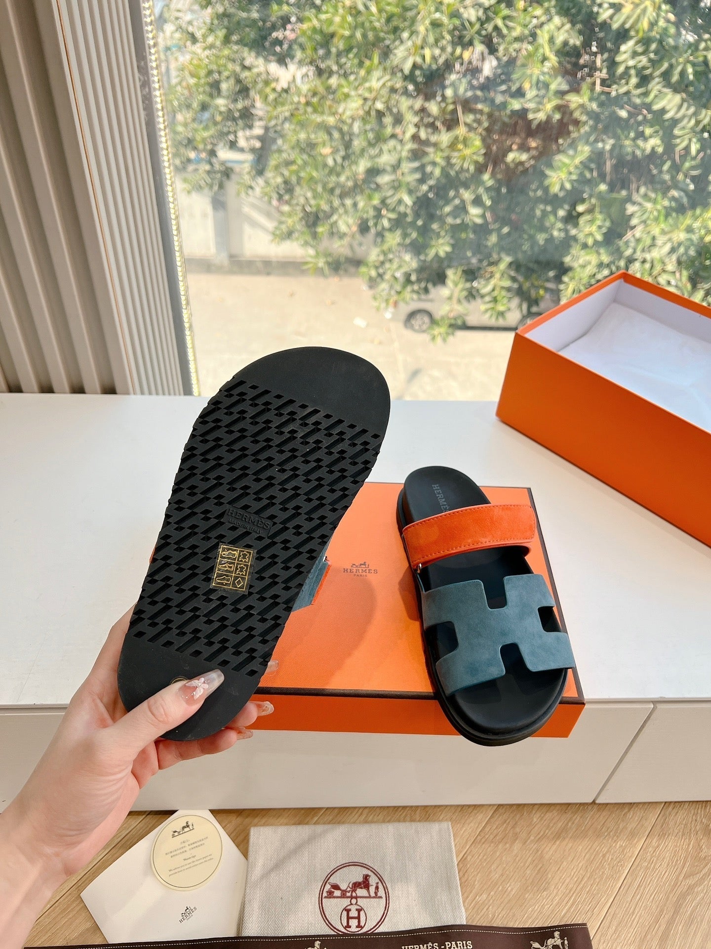 CHYPRE SANDAL IN TEAL GREEN MIX FIRE ORANGE SUEDE、mysite、Cacoeks