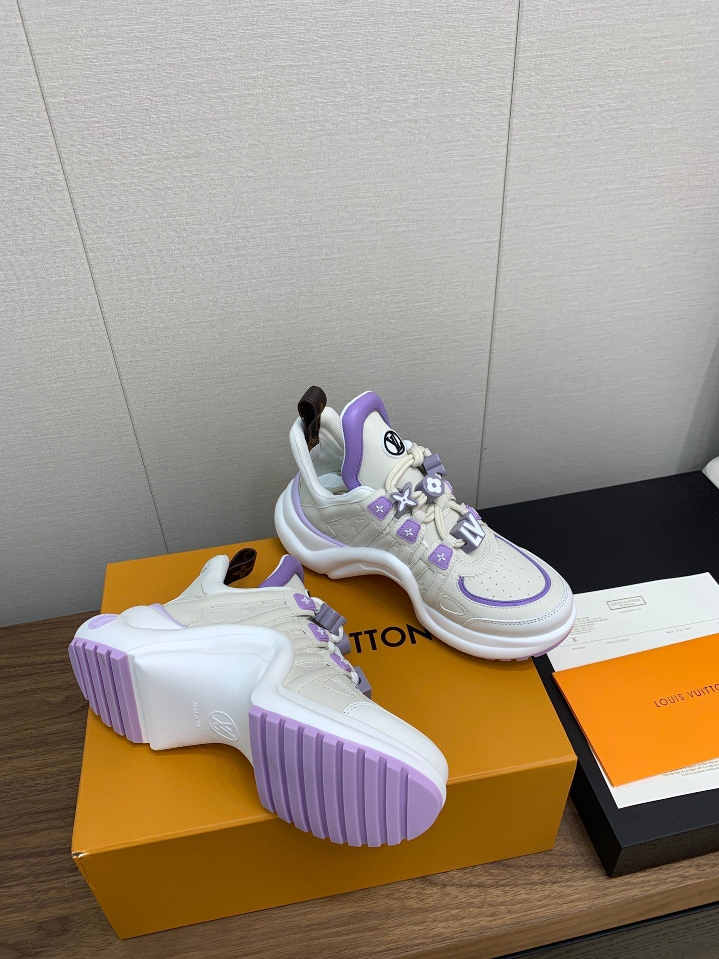 LV ARCHLIGHT SNEAKER BEIGE MIX VIOLET CALFSKIN、mysite、Cacoeks