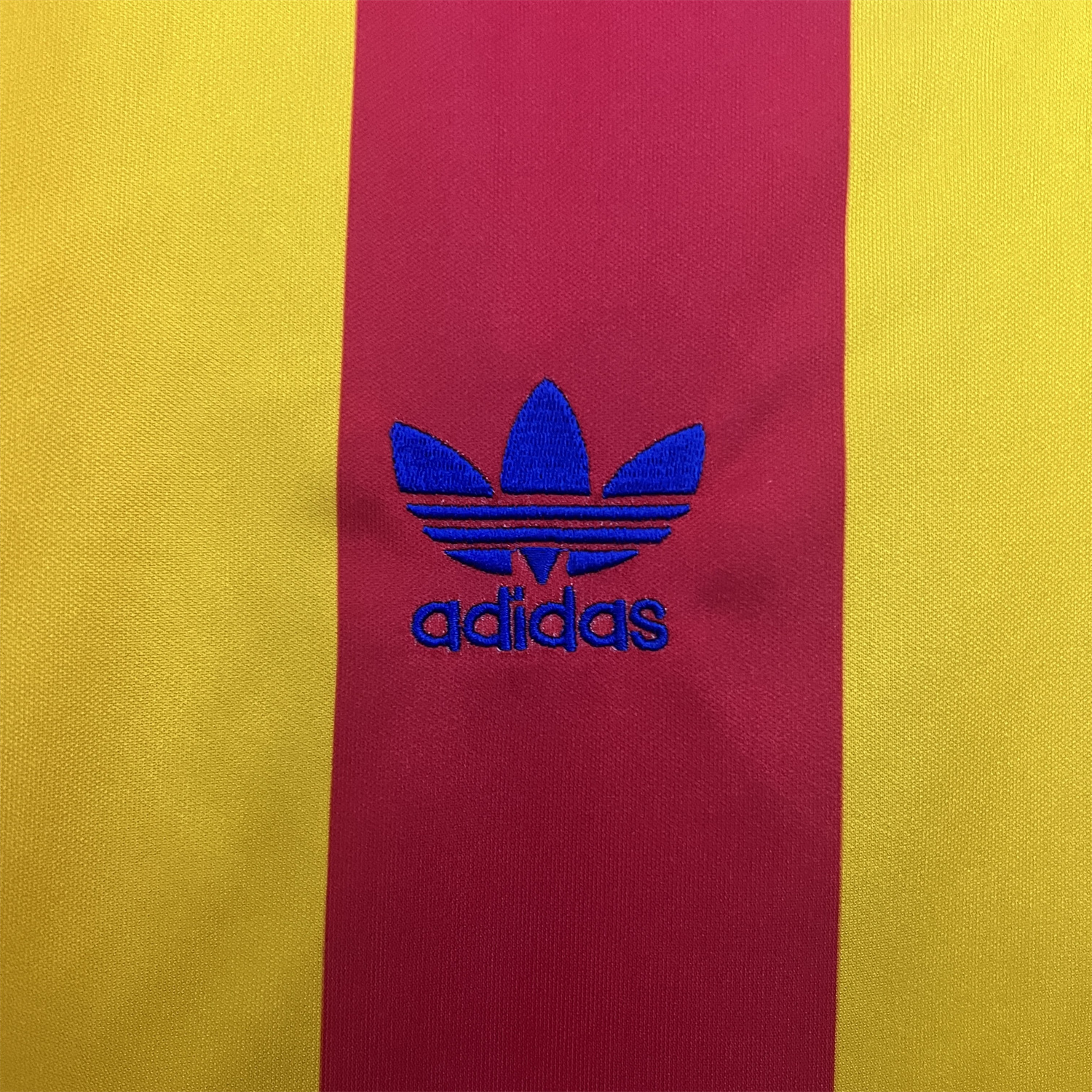 foot-Retro Valencia 1980-82 Away Jersey