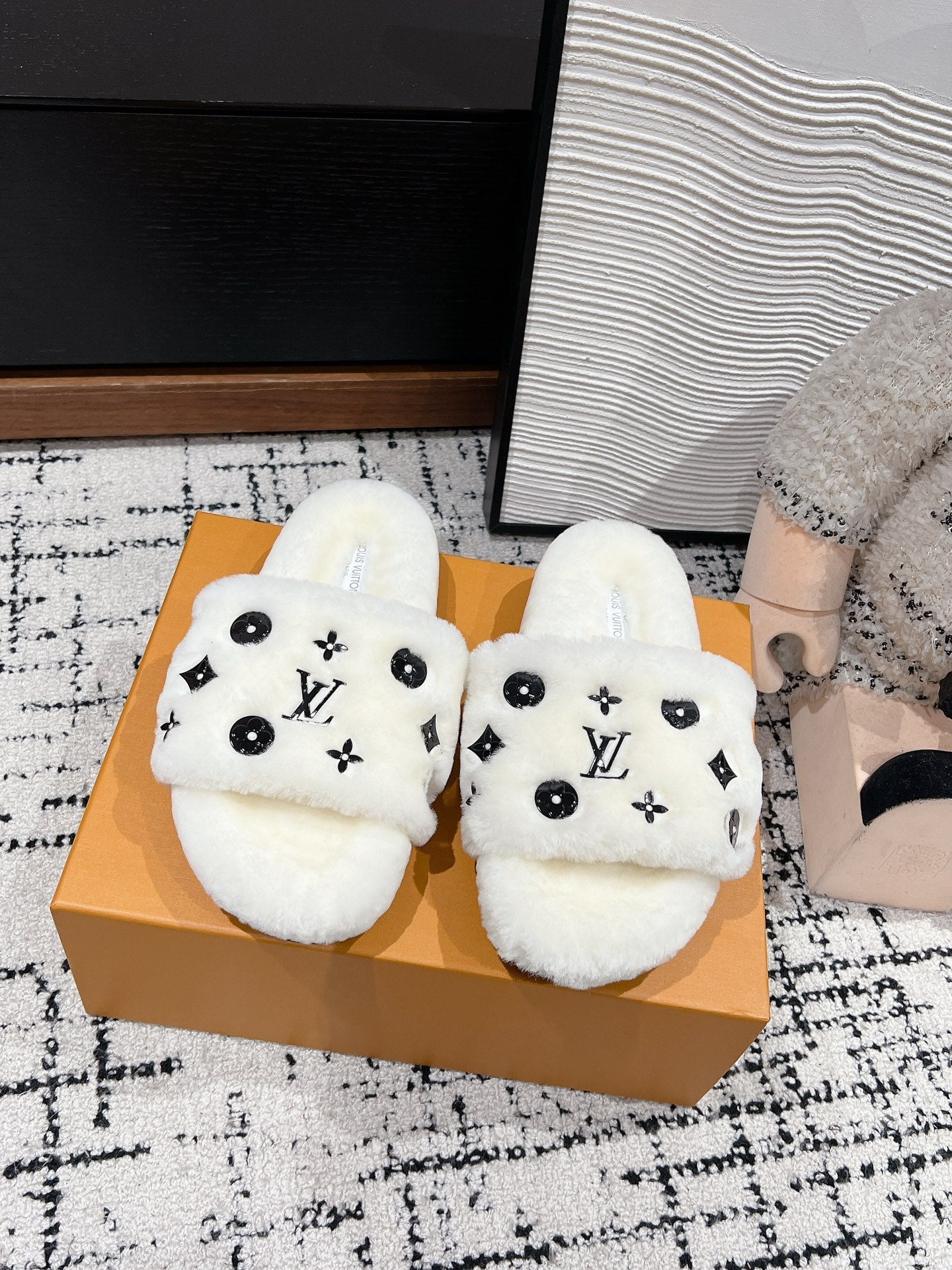 SLIPPER IN WHITE WOOL、mysite、Cacoeks