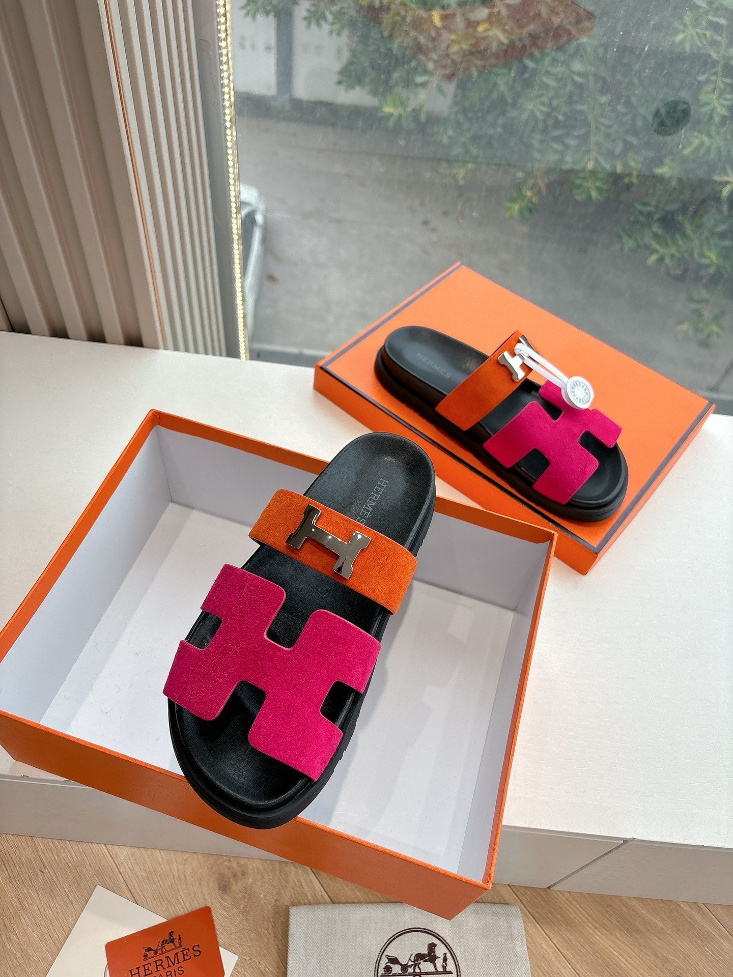 CHYPRE SANDAL IN DARK PINK MIX ORANGE SUEDE、mysite、Cacoeks