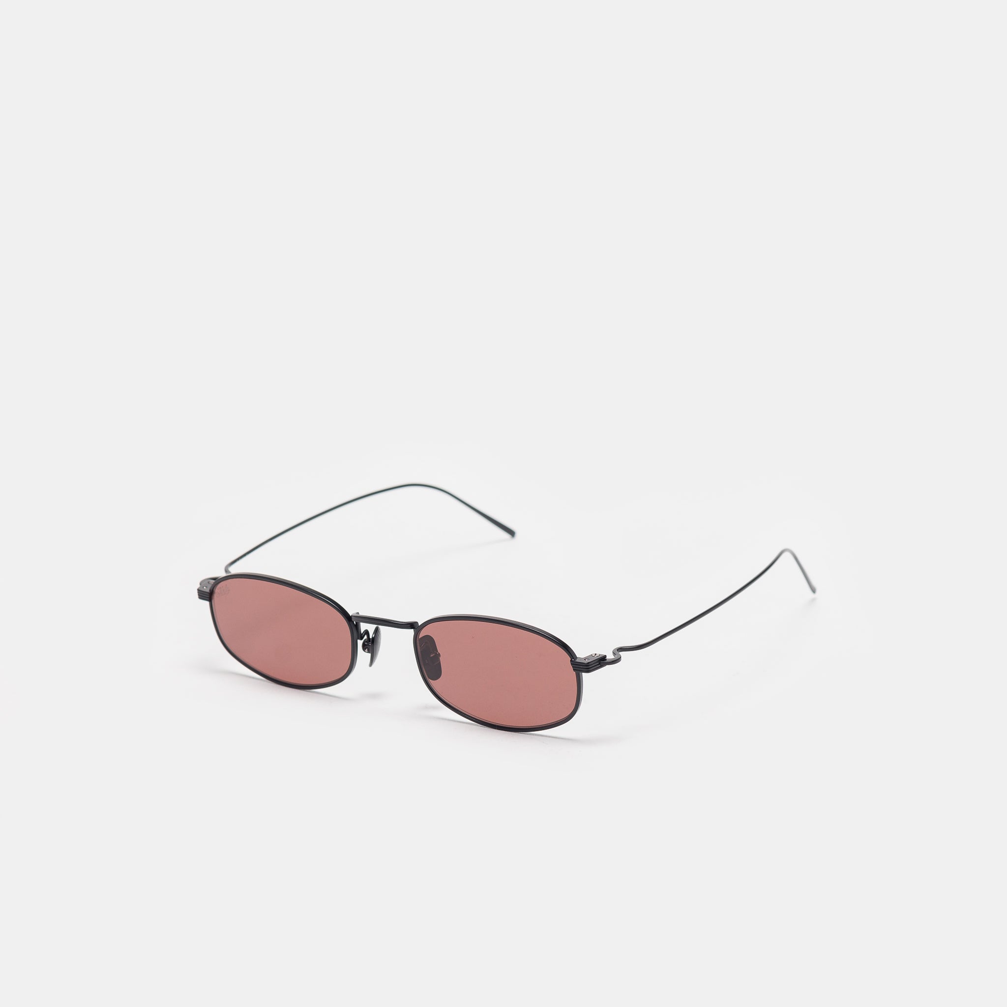 Icon Sunglasses in Matte Black/Burgundy