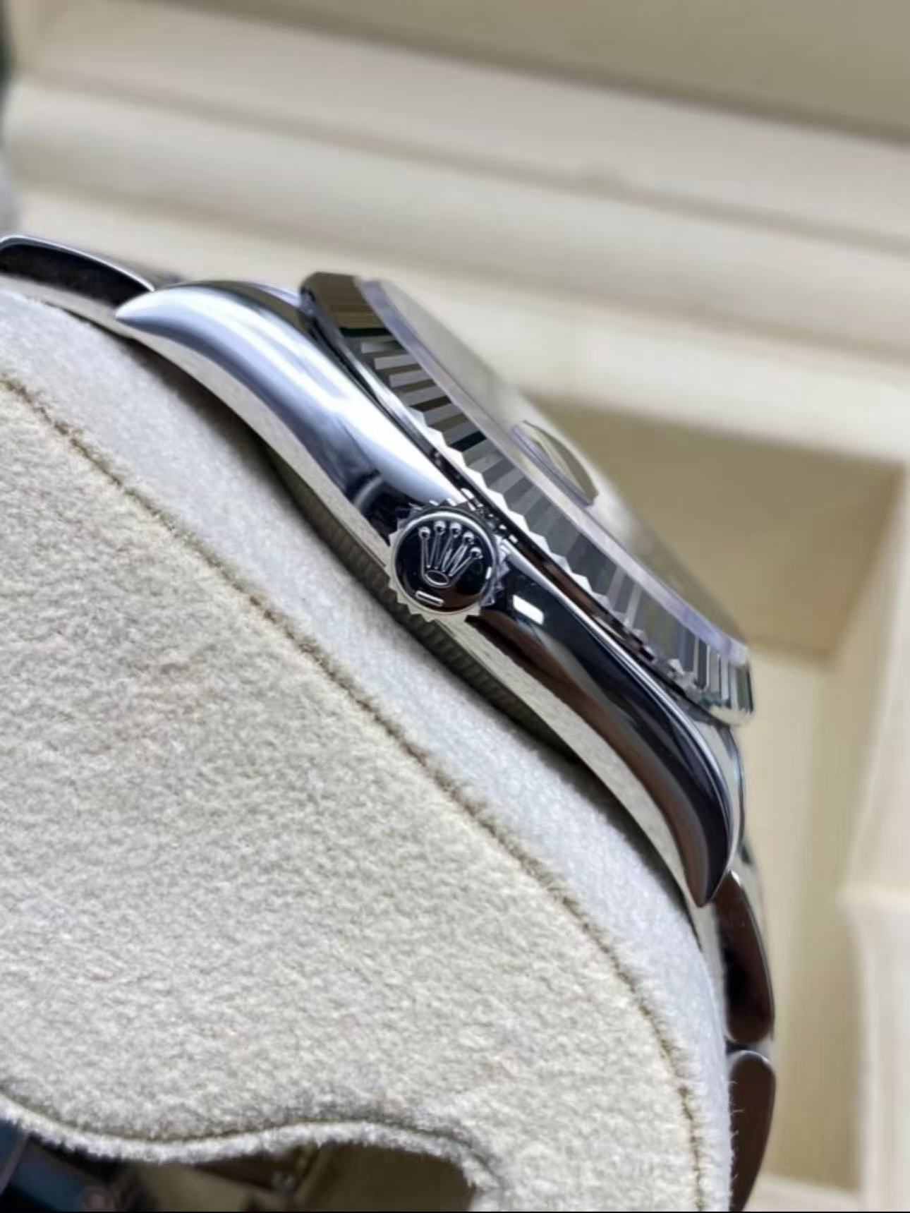 Rolex Datejust 36mm Super CloneSwiss Replica Watch Palm Dial Ref 126234 3235 Swiss Movement