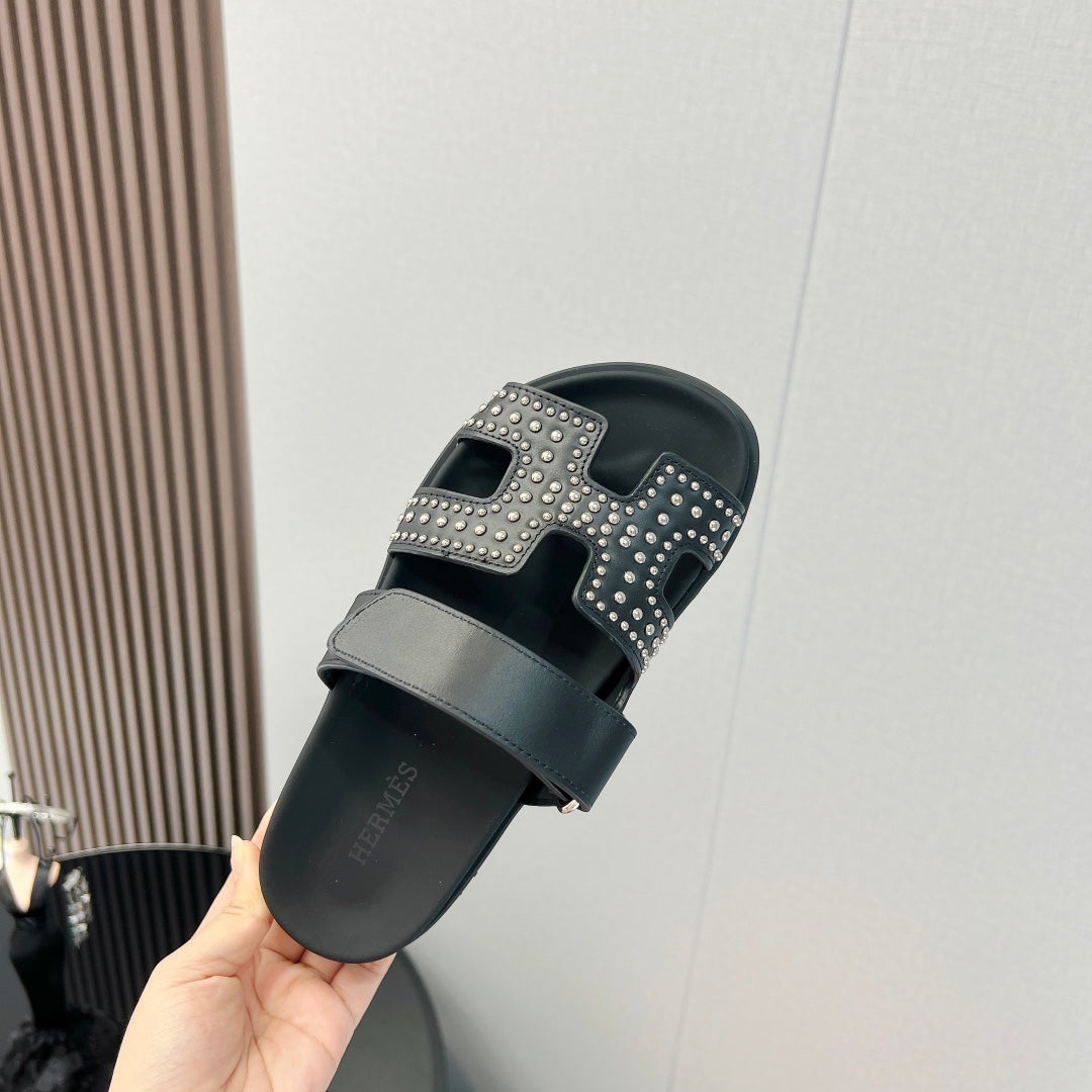 CHYPRE SANDAL BLACK CALFSKIN STYLIZED、mysite、Cacoeks