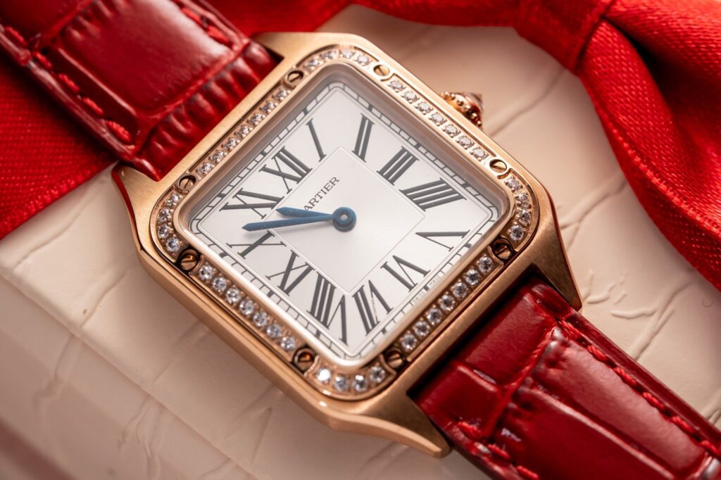 Đồng Hồ Cartier Santos Dumont WJSA0017 Replica 11 Màu Đỏ 38x27 (1)