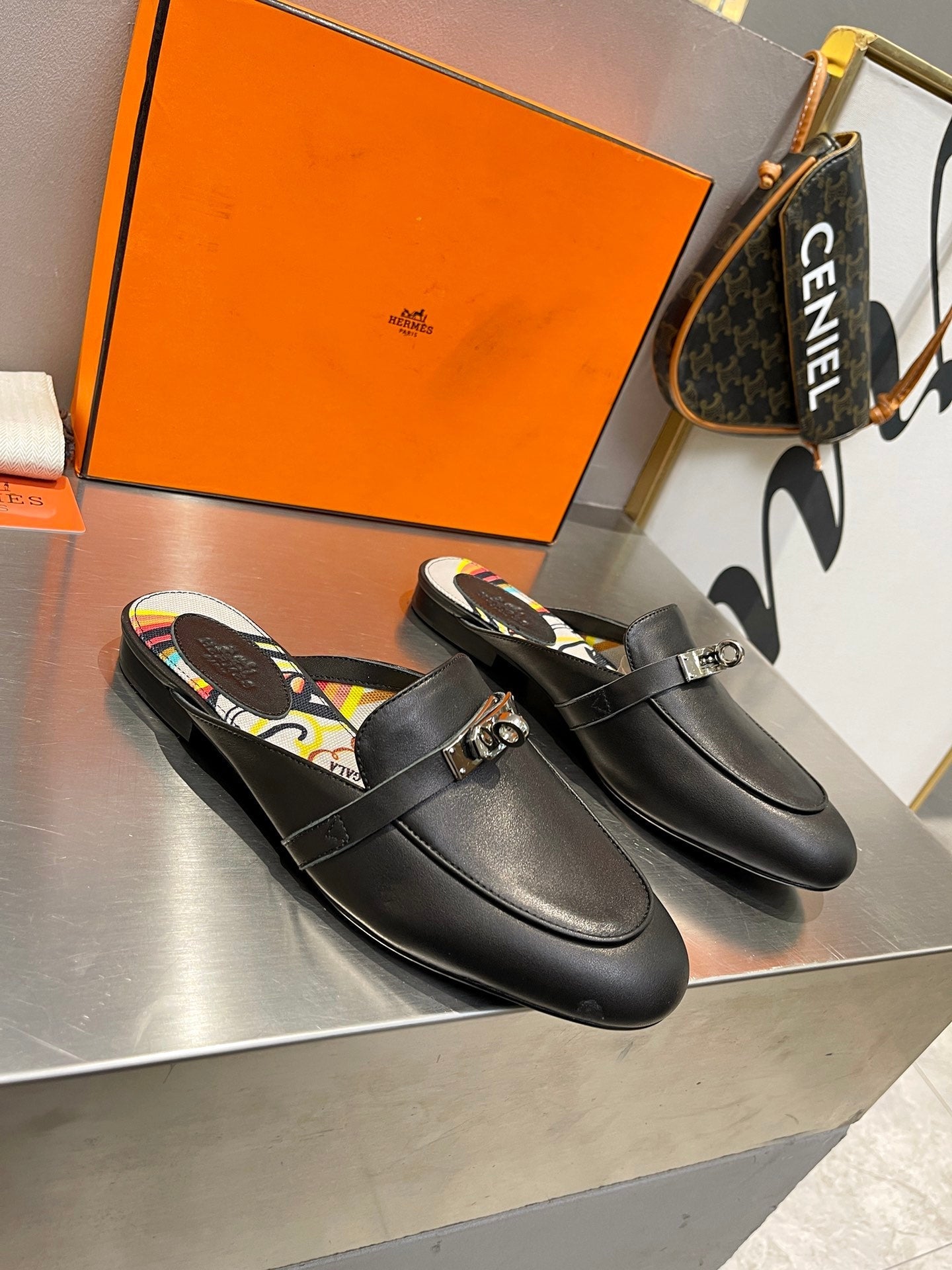 0Z MULE BLACK CALFSKIN WITH PATTERN、mysite、Cacoeks