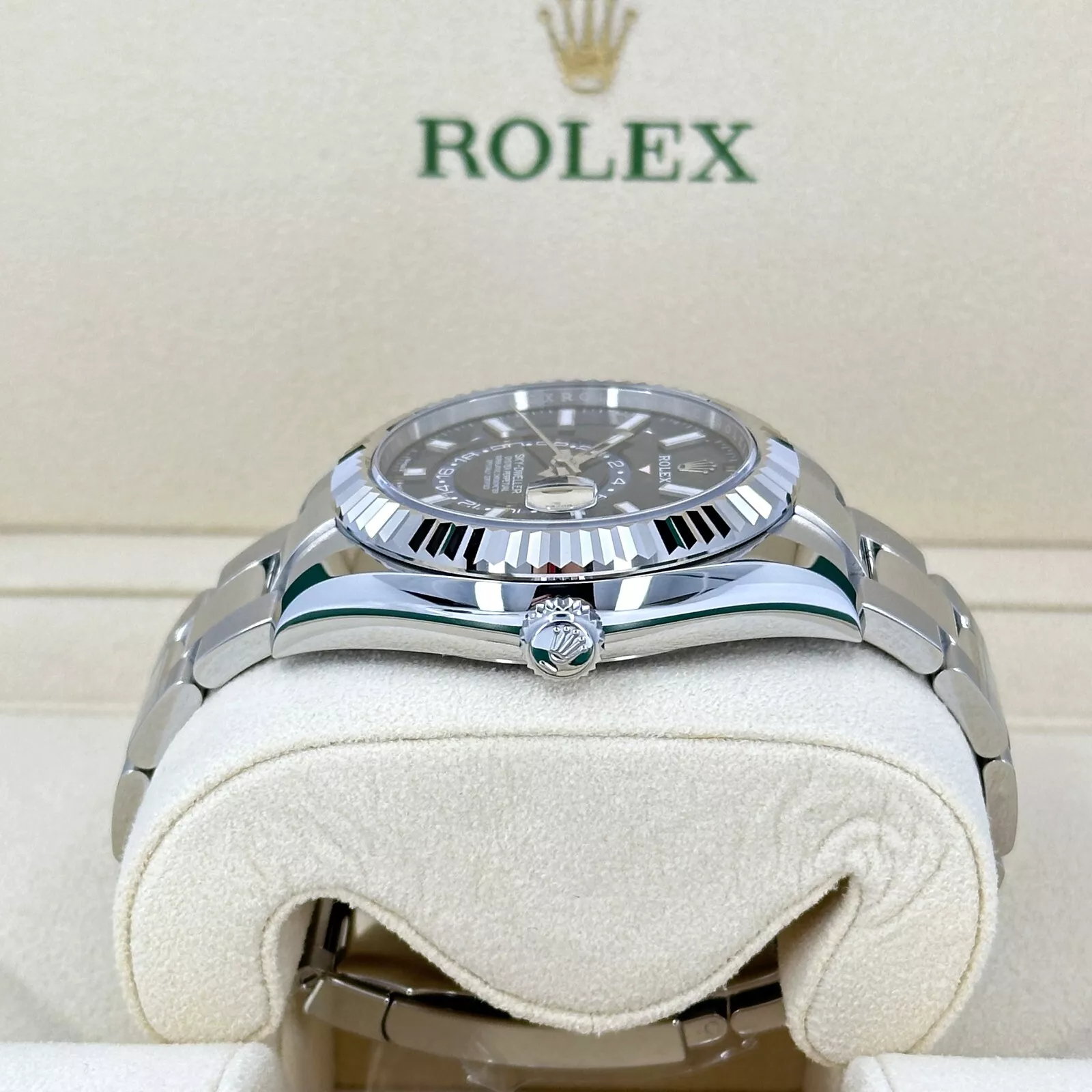 Rolex Sky-Dweller Blue Dial Super Clone Swiss Replica WatchOyster Bracelet Ref 336934-9002 Swiss Movement