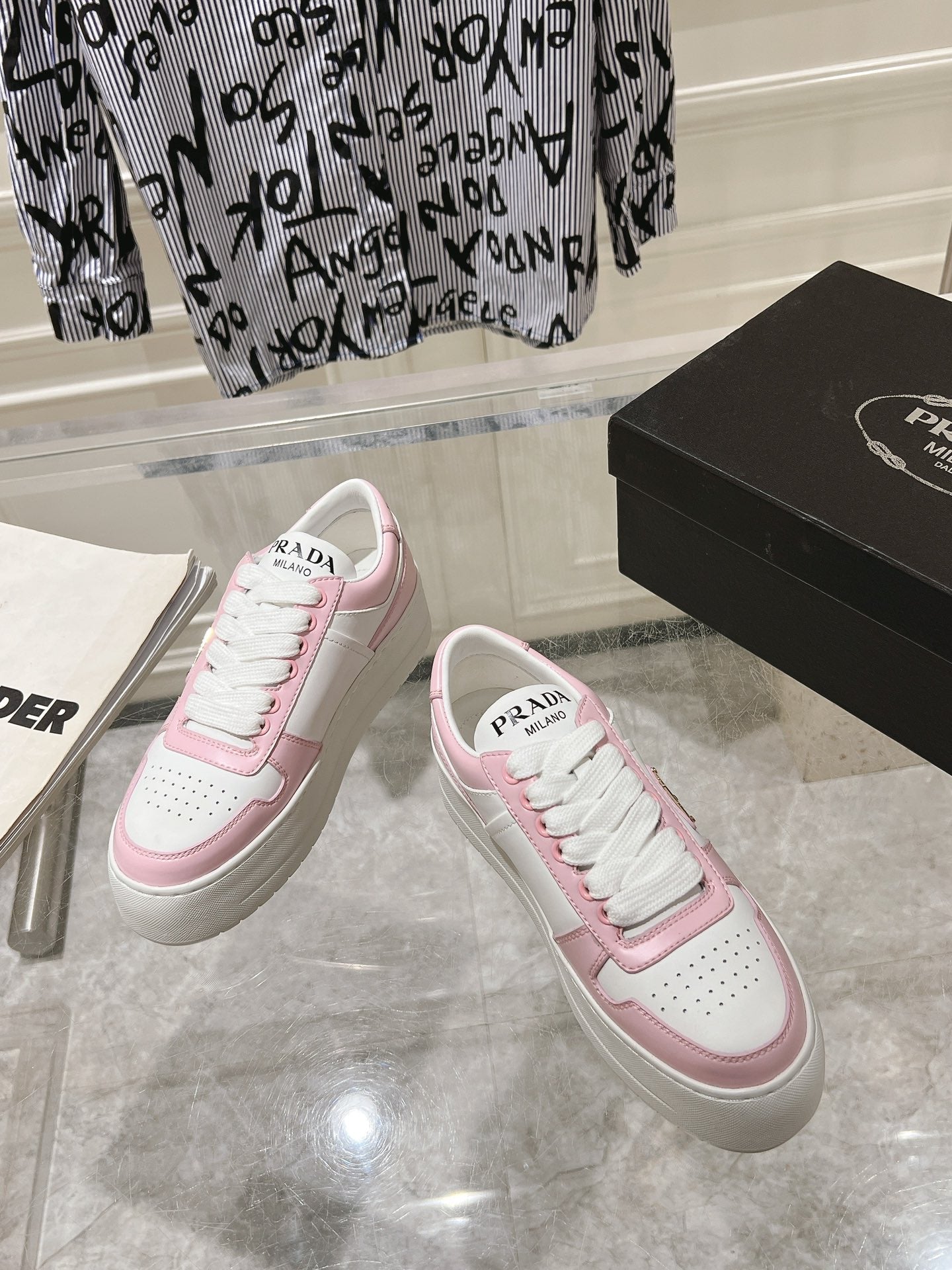 PRA DOWNTOWN BOLD SNEAKERS WHITE AND LIGHT PINK CALFSKIN、mysite、Cacoeks