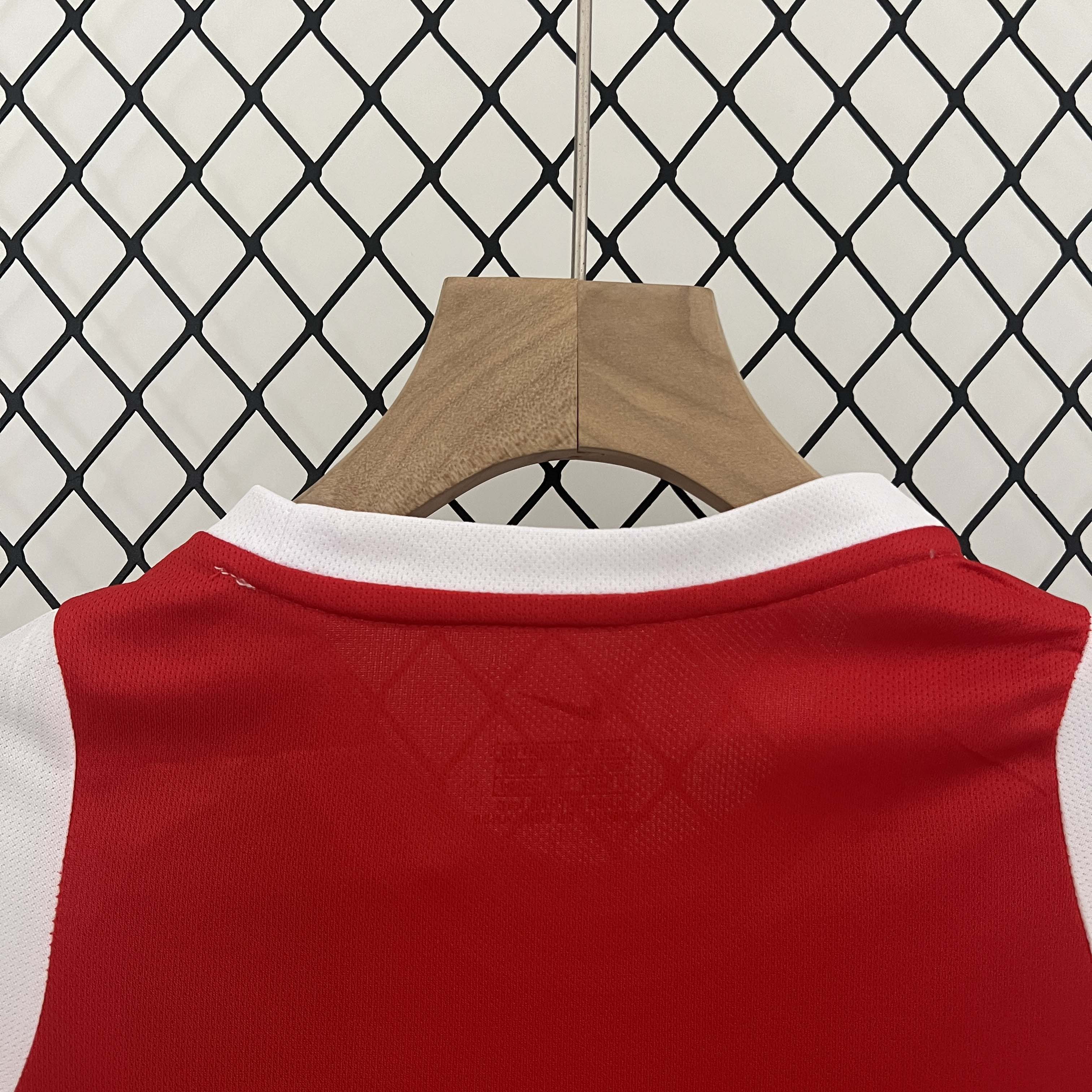 2002/2004 Retro Arsenal Home Football Shirt 1:1 Thai Quality Kids Size:football jersey mysite: unitedjerseyfootball 邓江浪:football