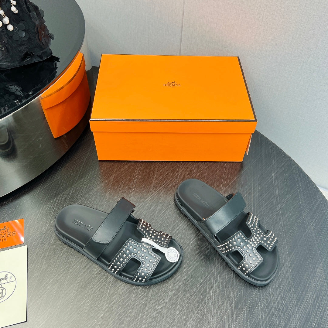 CHYPRE SANDAL BLACK CALFSKIN STYLIZED、mysite、Cacoeks