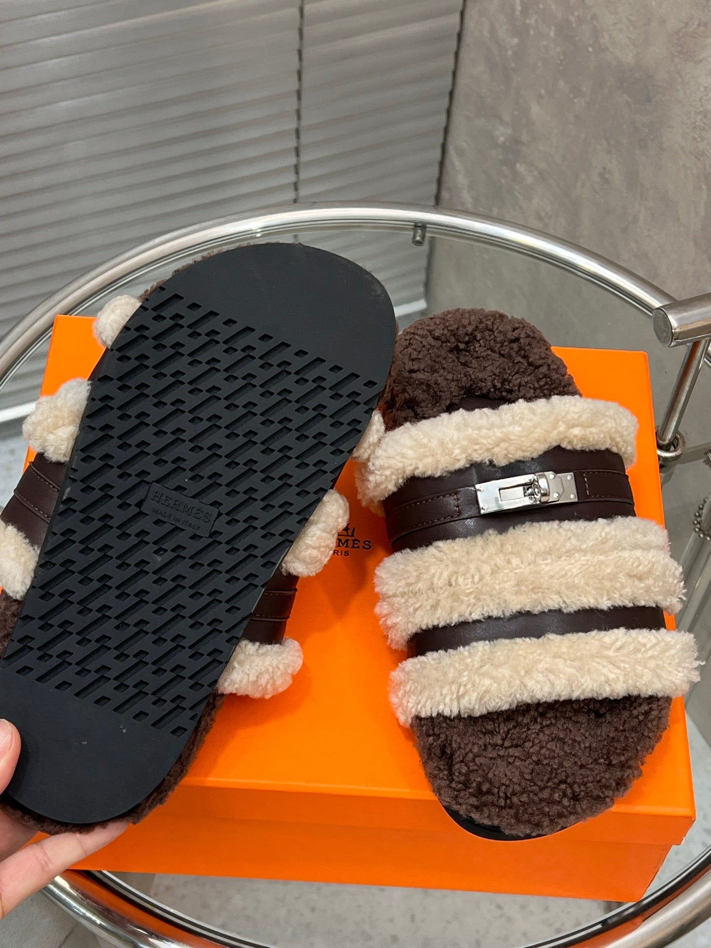 HM 25S SANDAL IN BEIGE WOOL AND DARK BROWN LAMBSKIN WITH SILVER HARDWARE、mysite、Cacoeks