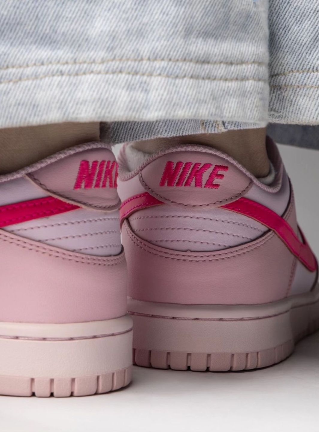 Nike Dunk Low Triple Pink (GS)、NIKE、Cacoeks